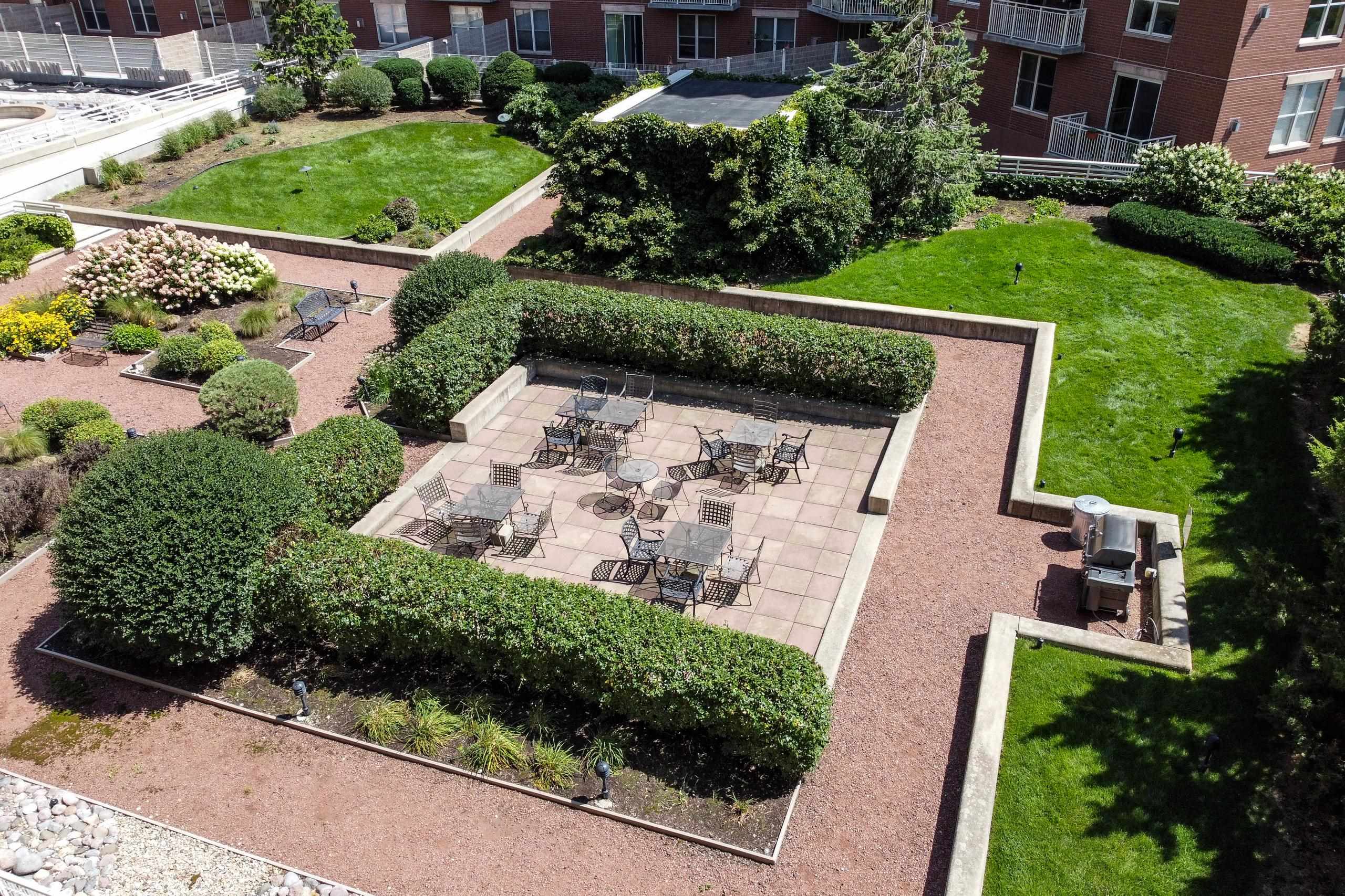 360 W Washington Avenue 202