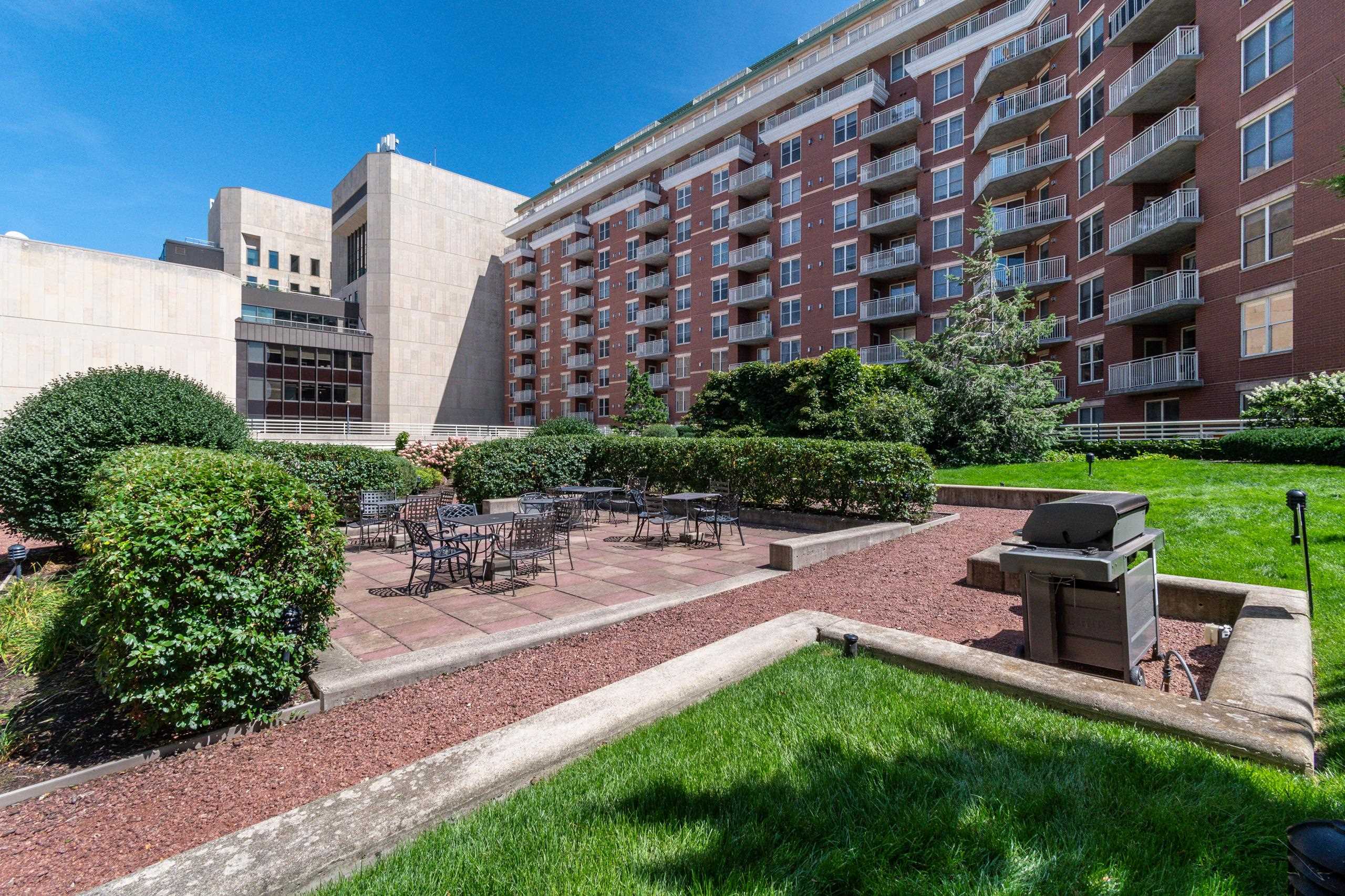 360 W Washington Avenue 202