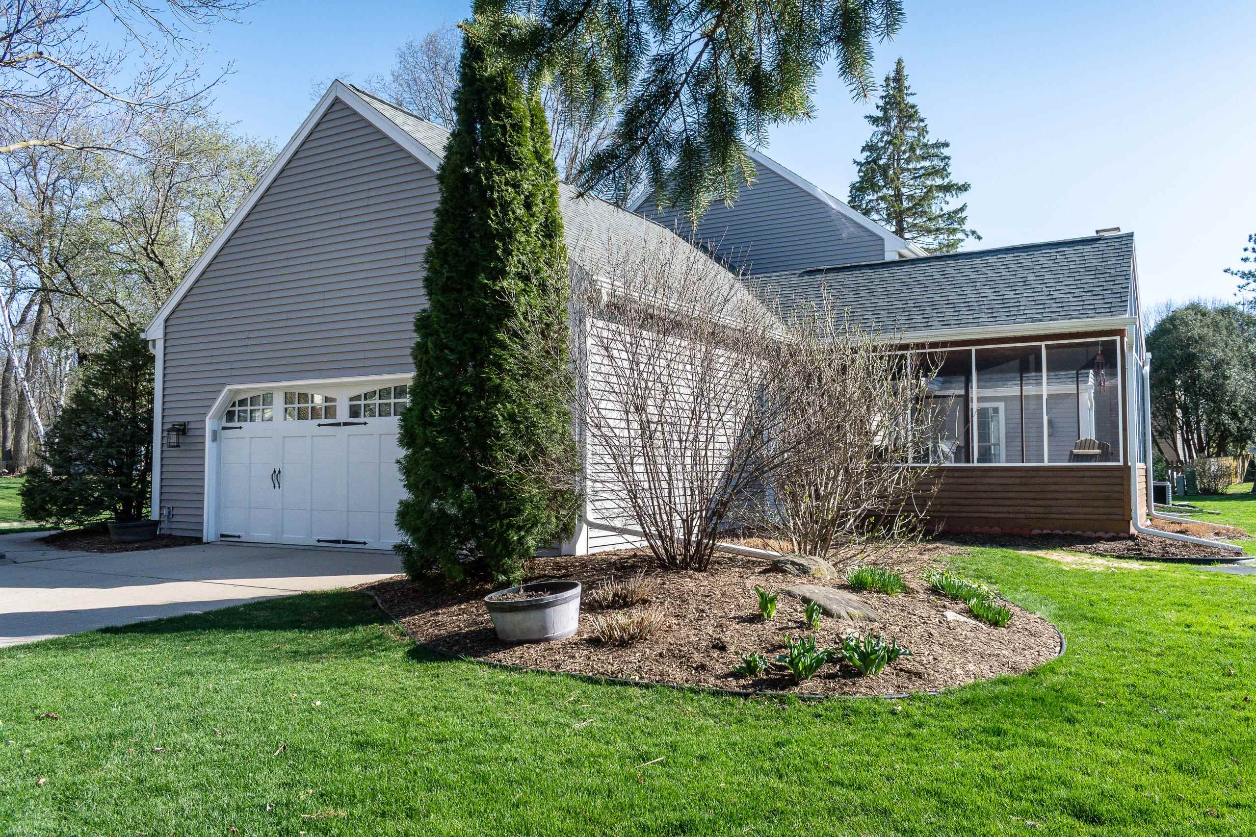 5898 Timber Ridge Trail