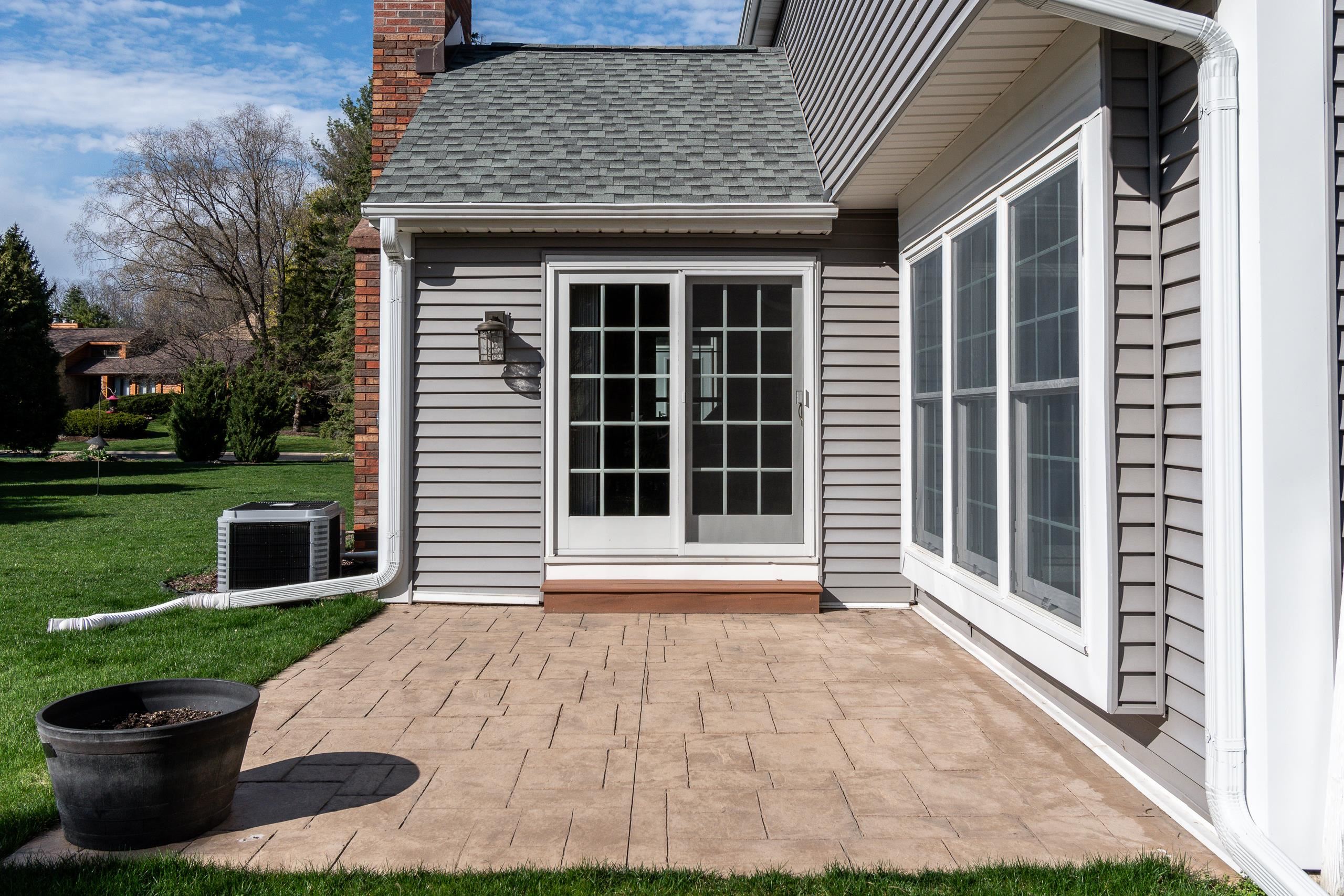 5898 Timber Ridge Trail