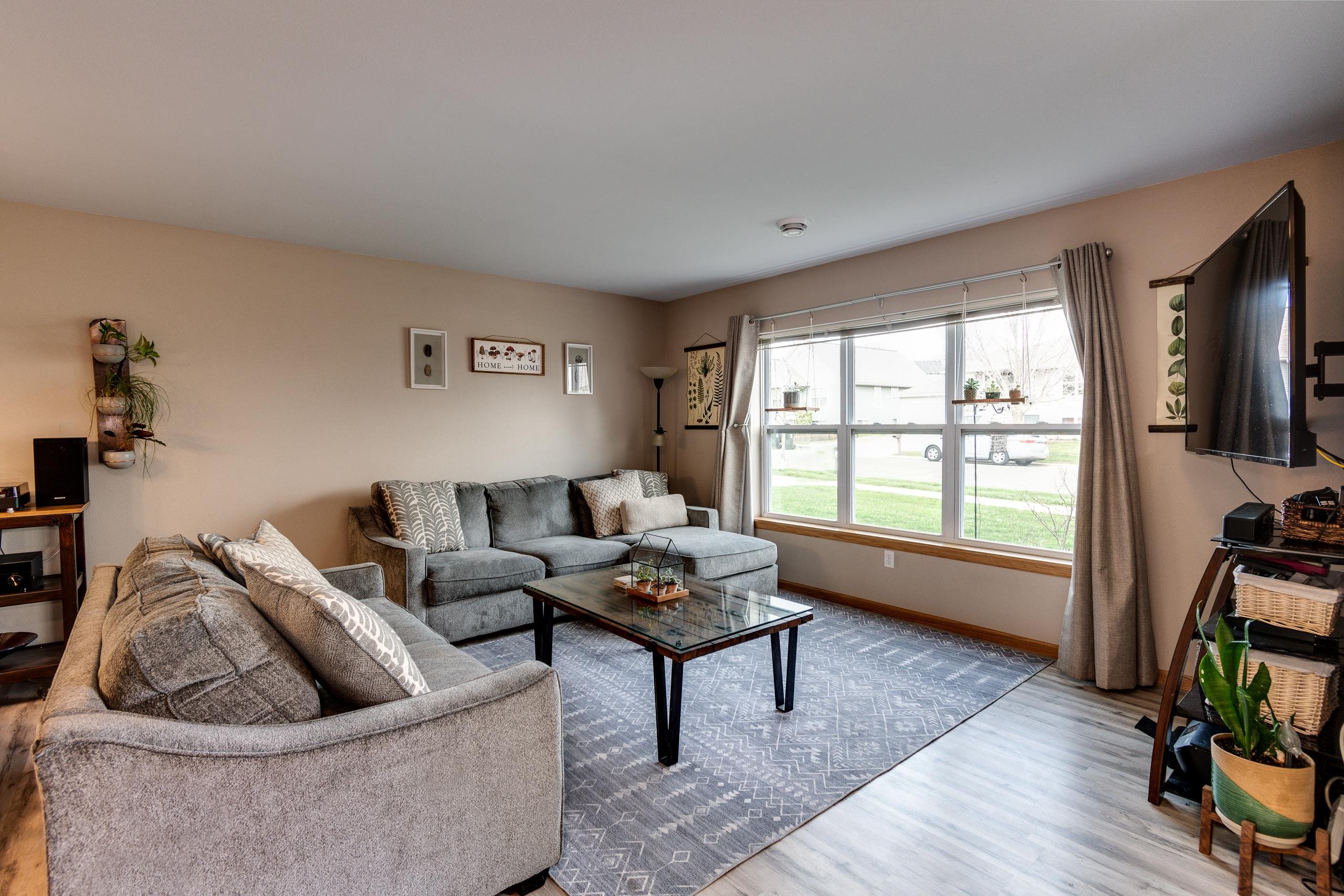 240 S Musket Ridge Drive 3