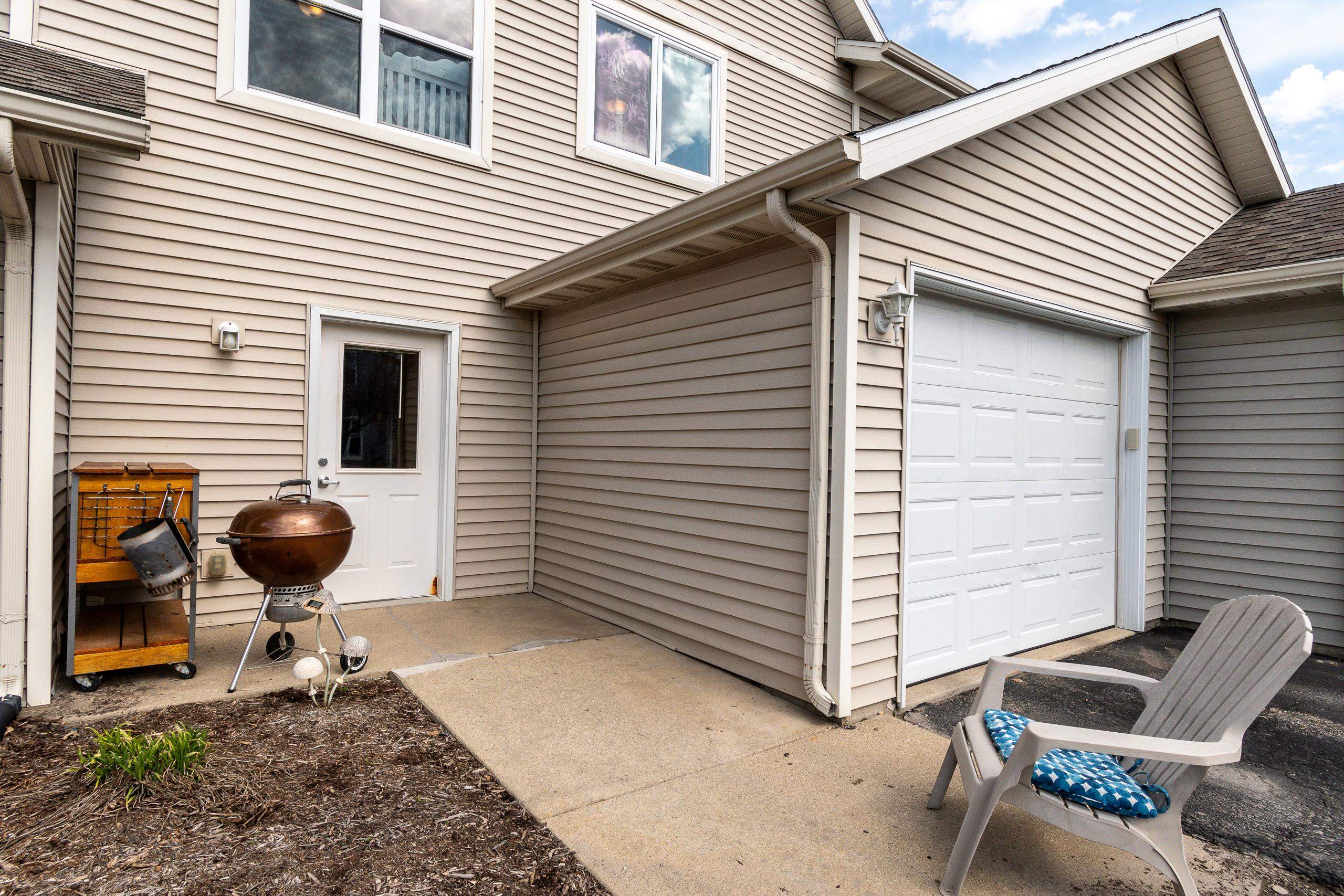 240 S Musket Ridge Drive 3