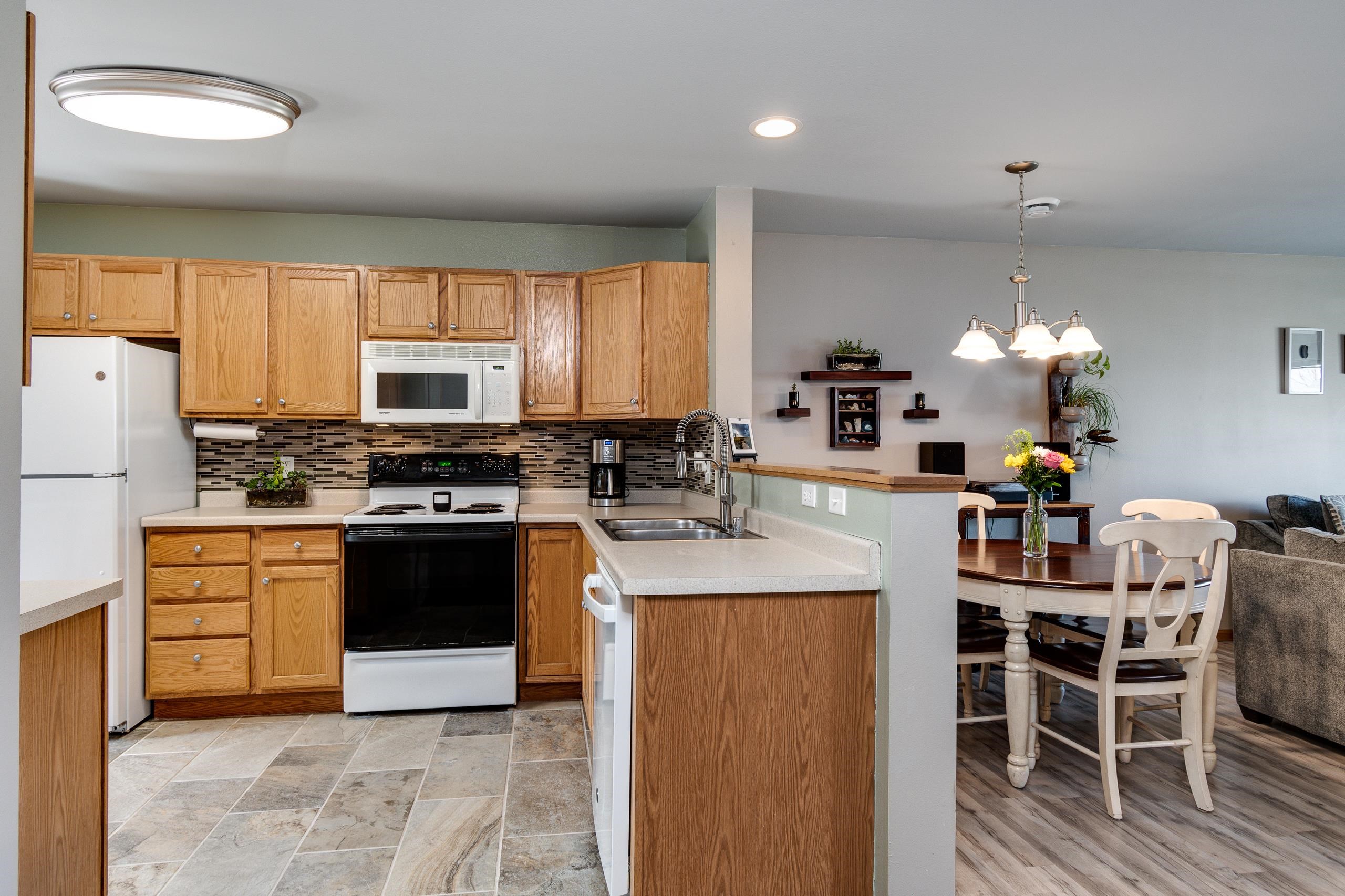 240 S Musket Ridge Drive 3