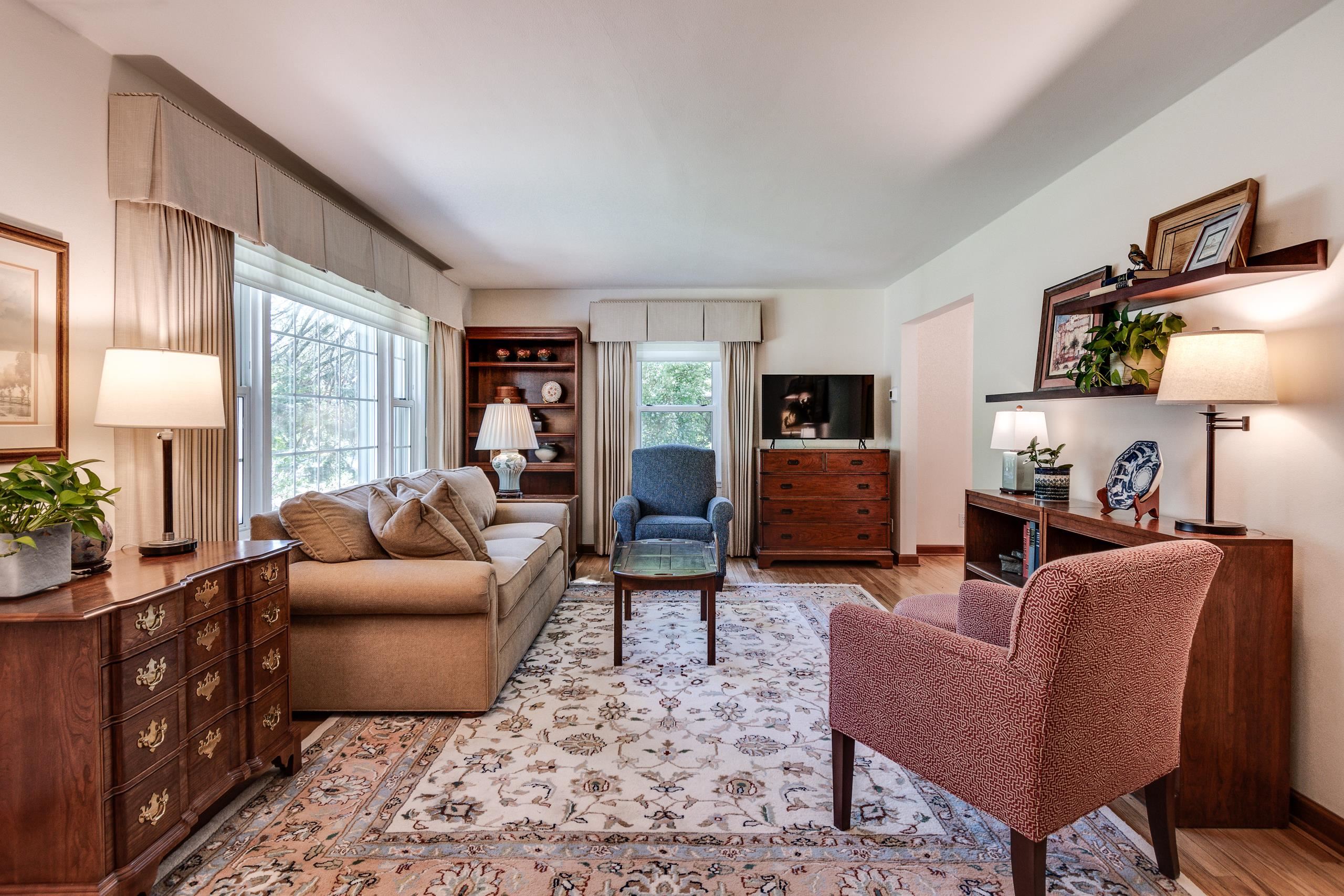 4214 St Clair Street