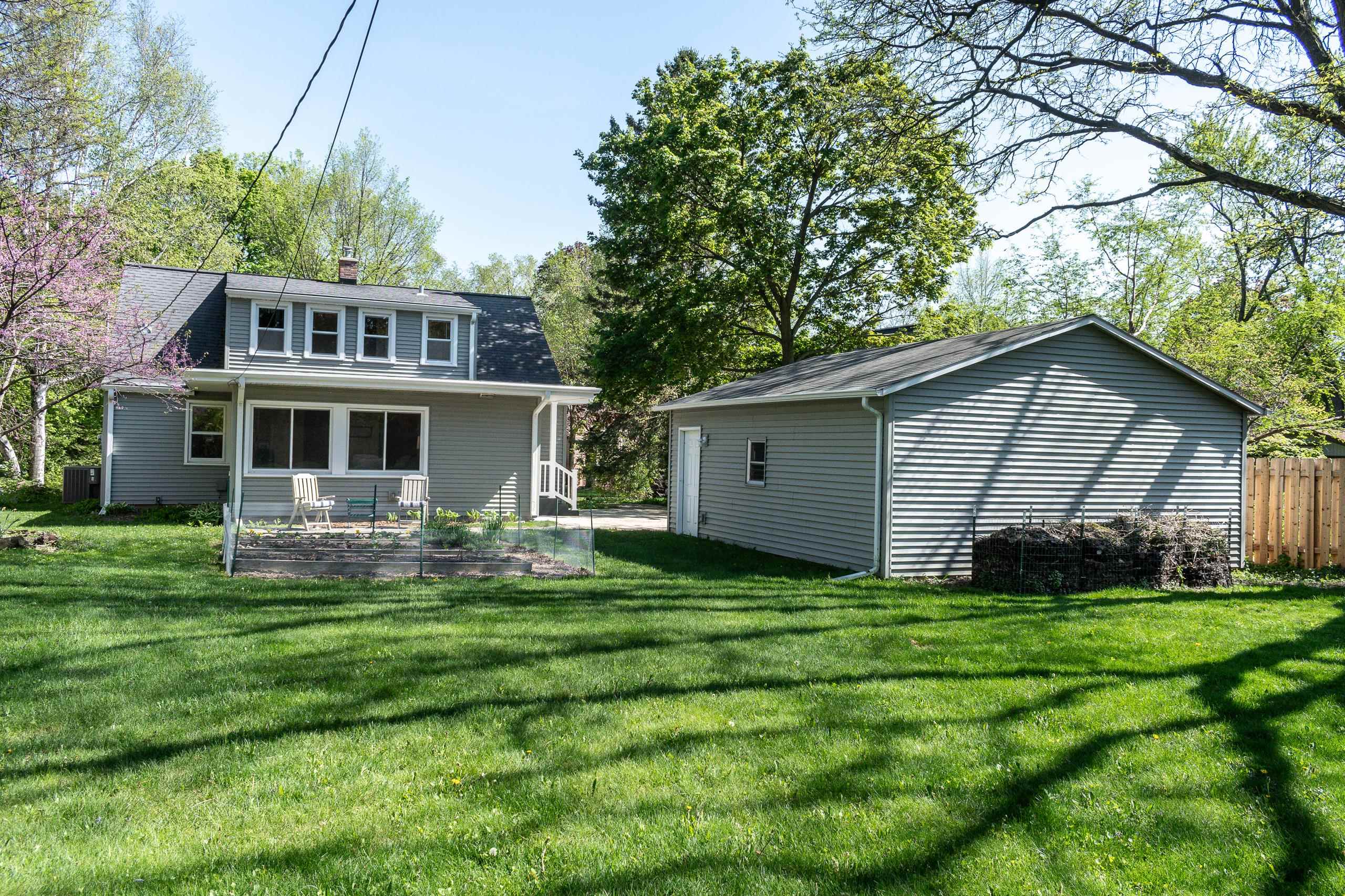 4214 St Clair Street