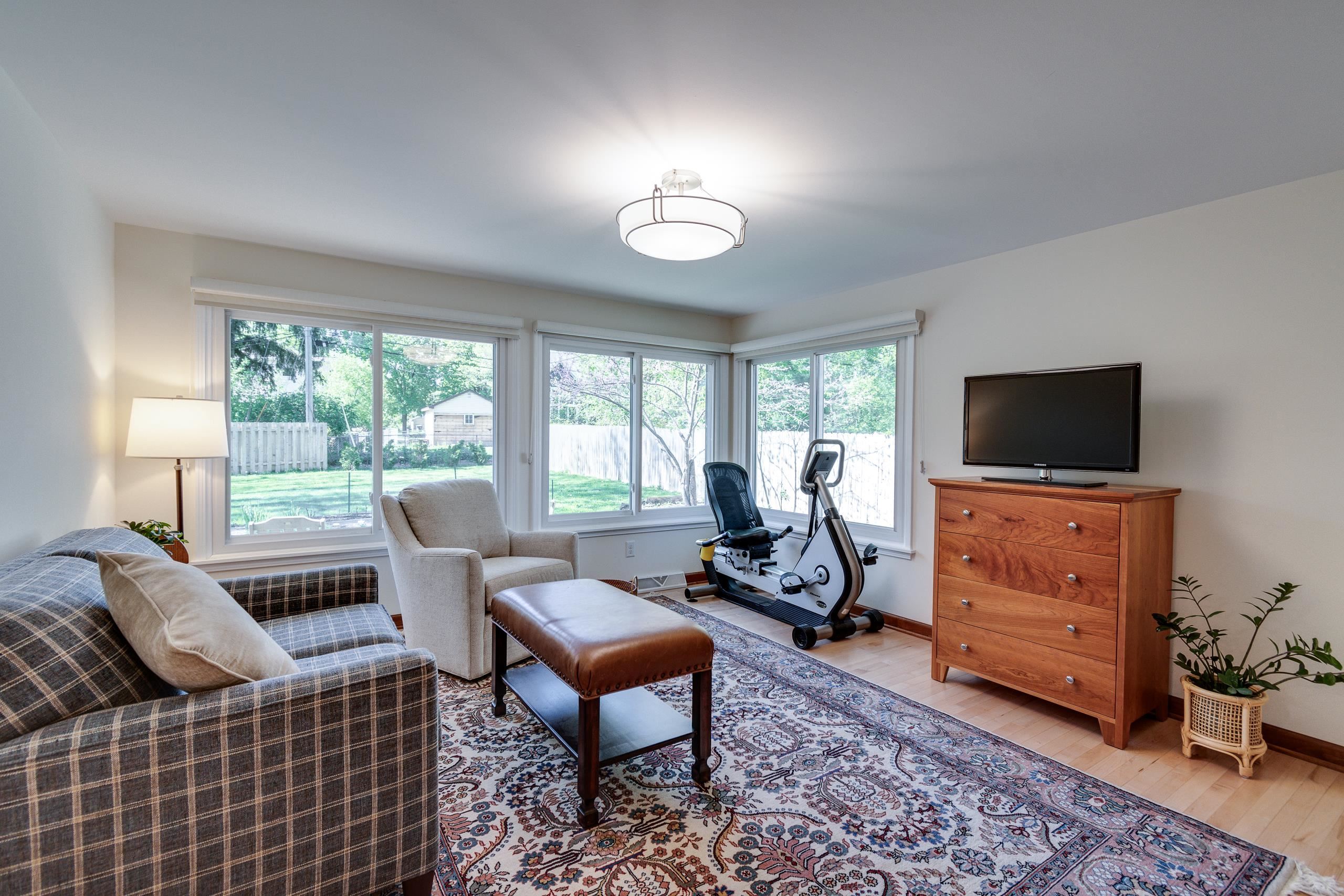 4214 St Clair Street