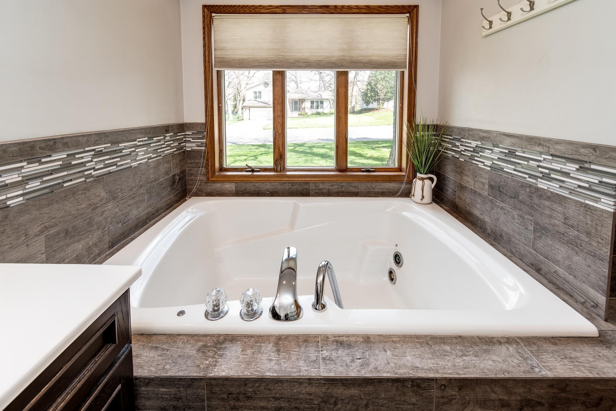 5589 Byrneland Street