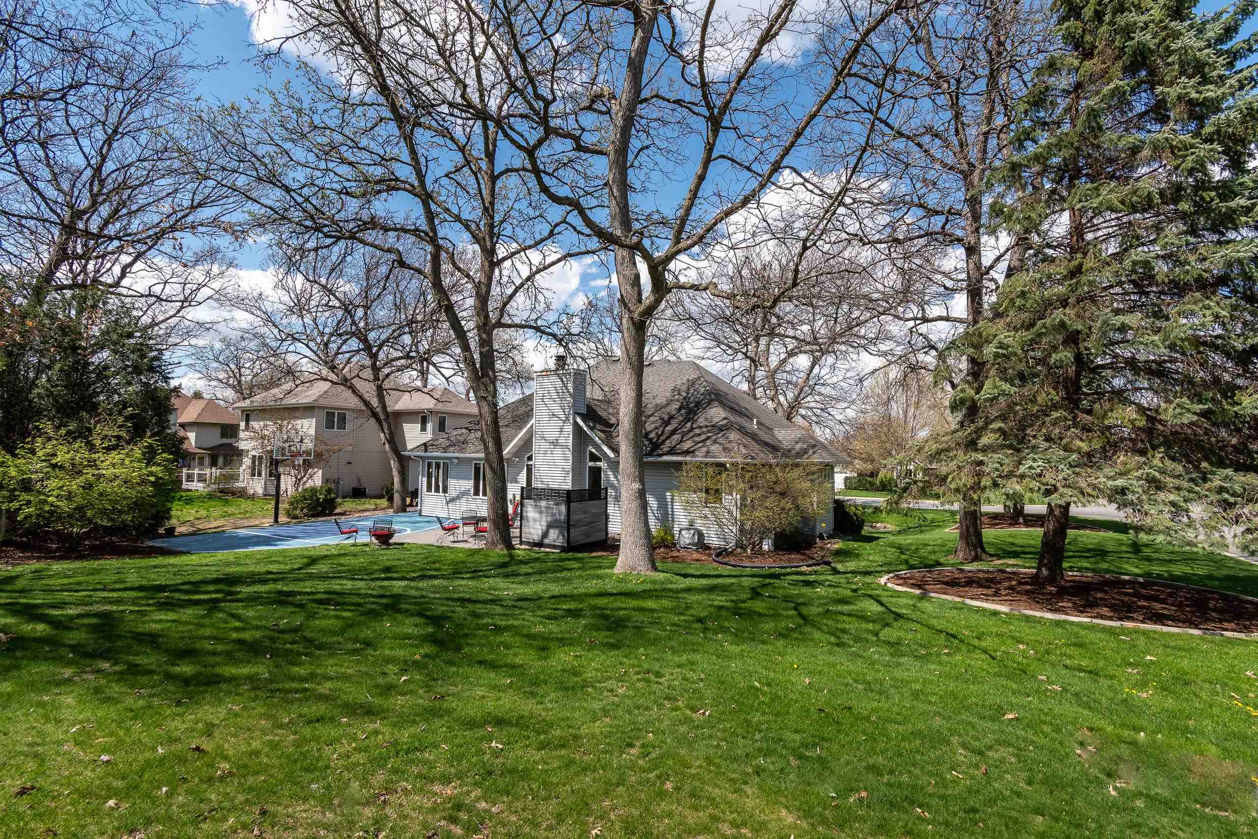 5589 Byrneland Street