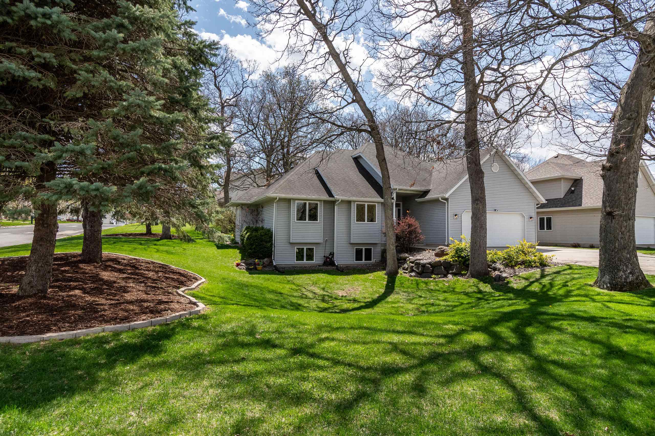 5589 Byrneland Street