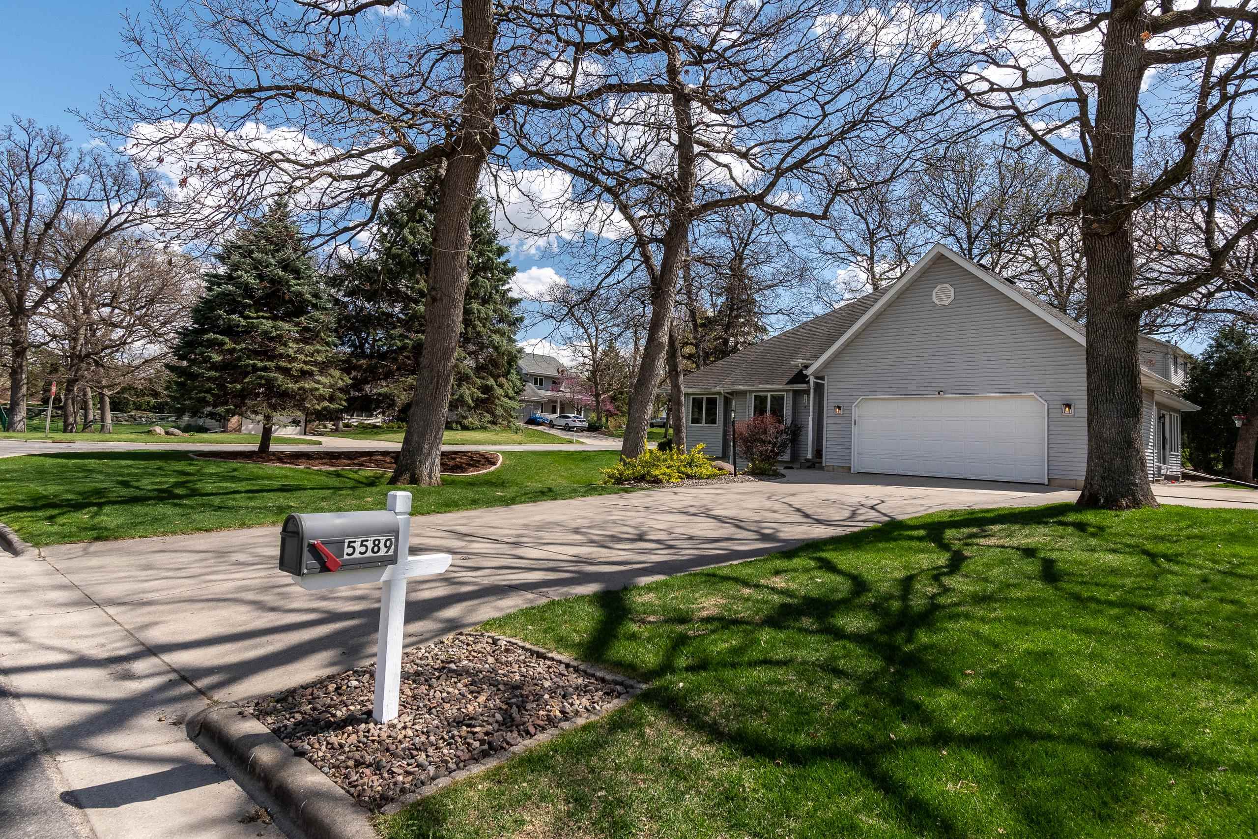 5589 Byrneland Street