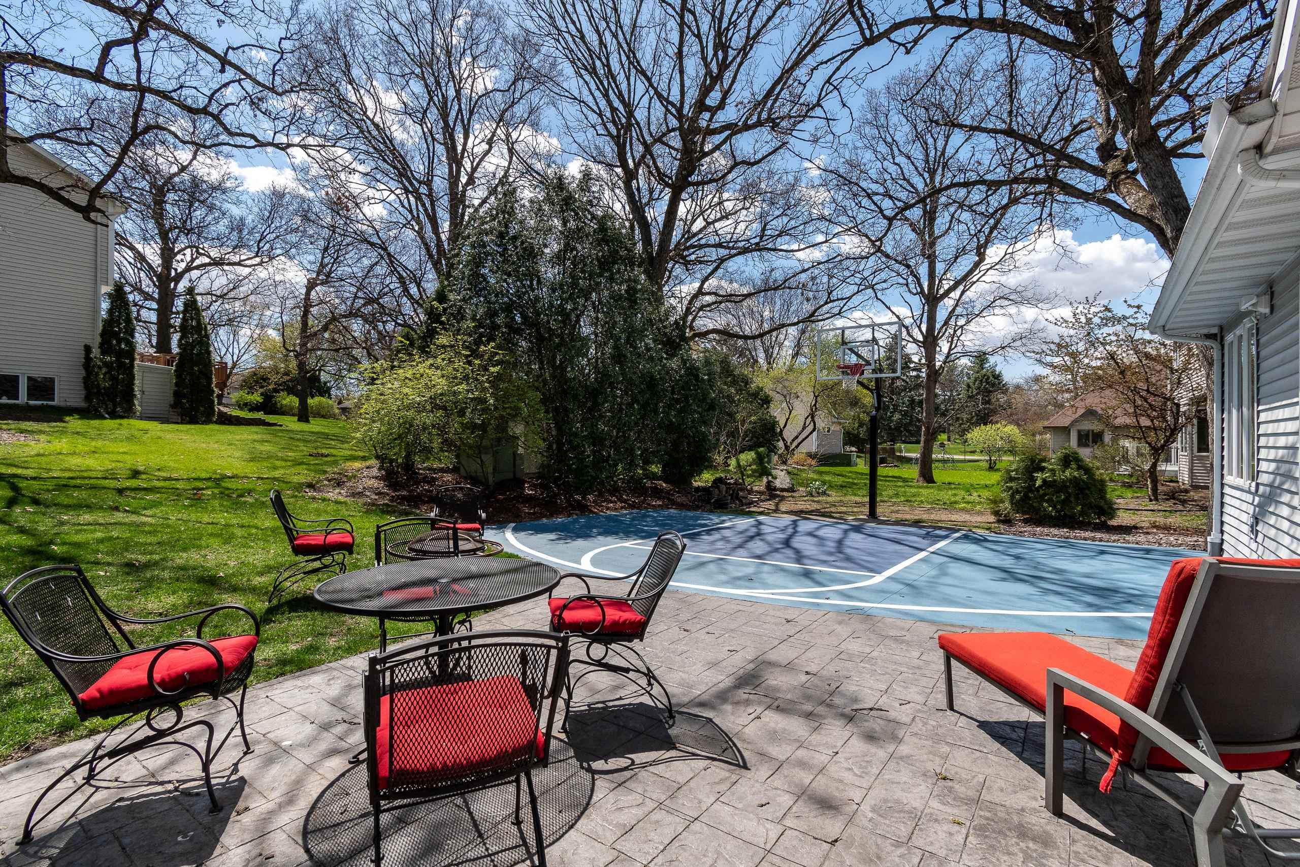 5589 Byrneland Street