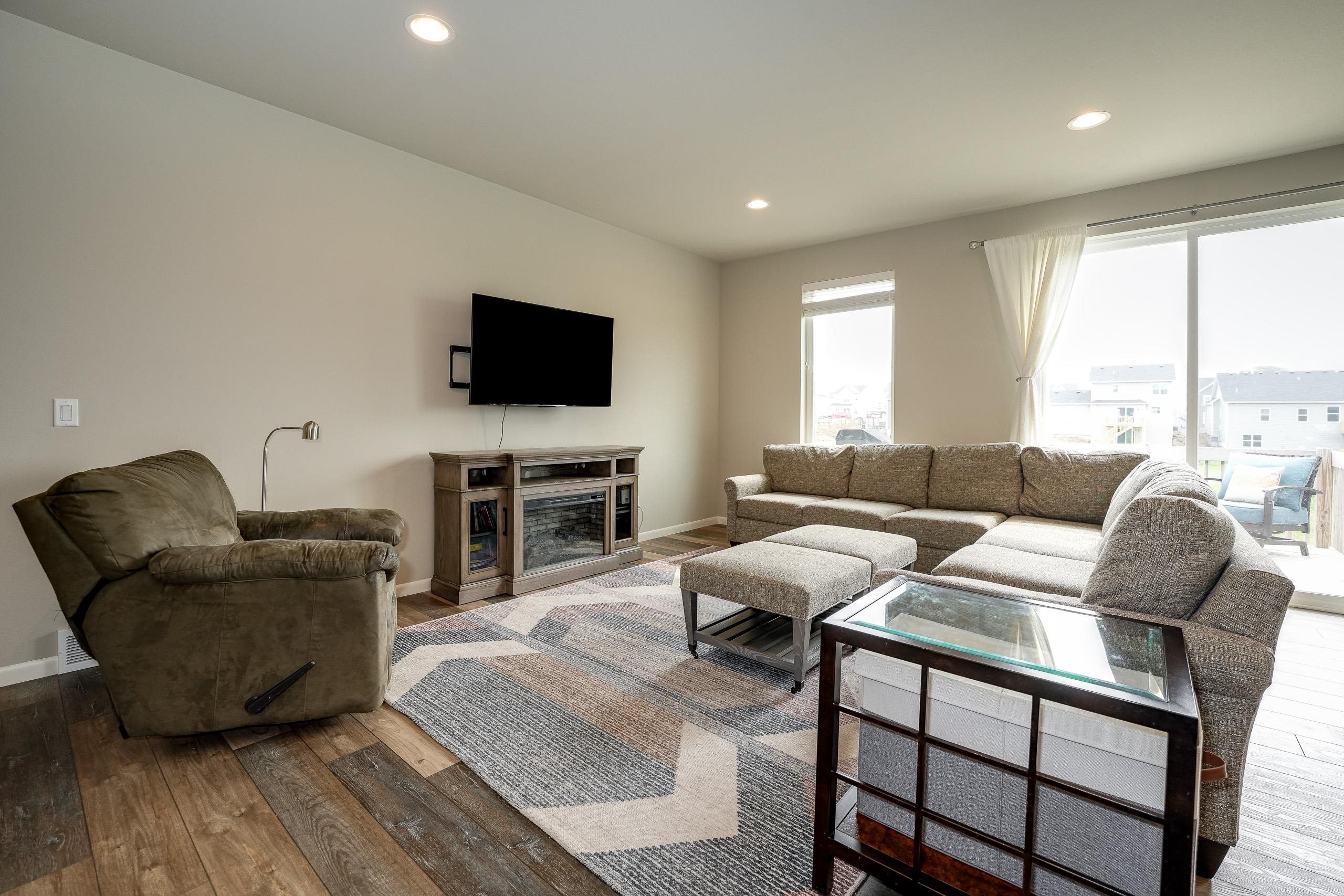 1237 Crane Meadow Way