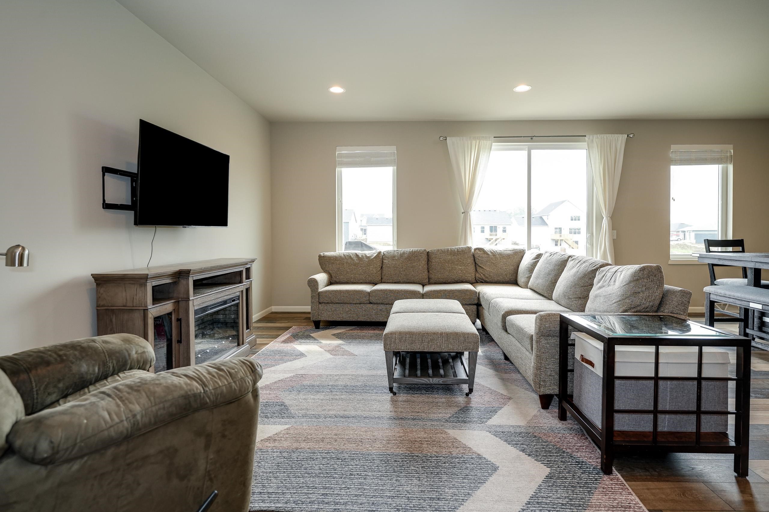 1237 Crane Meadow Way