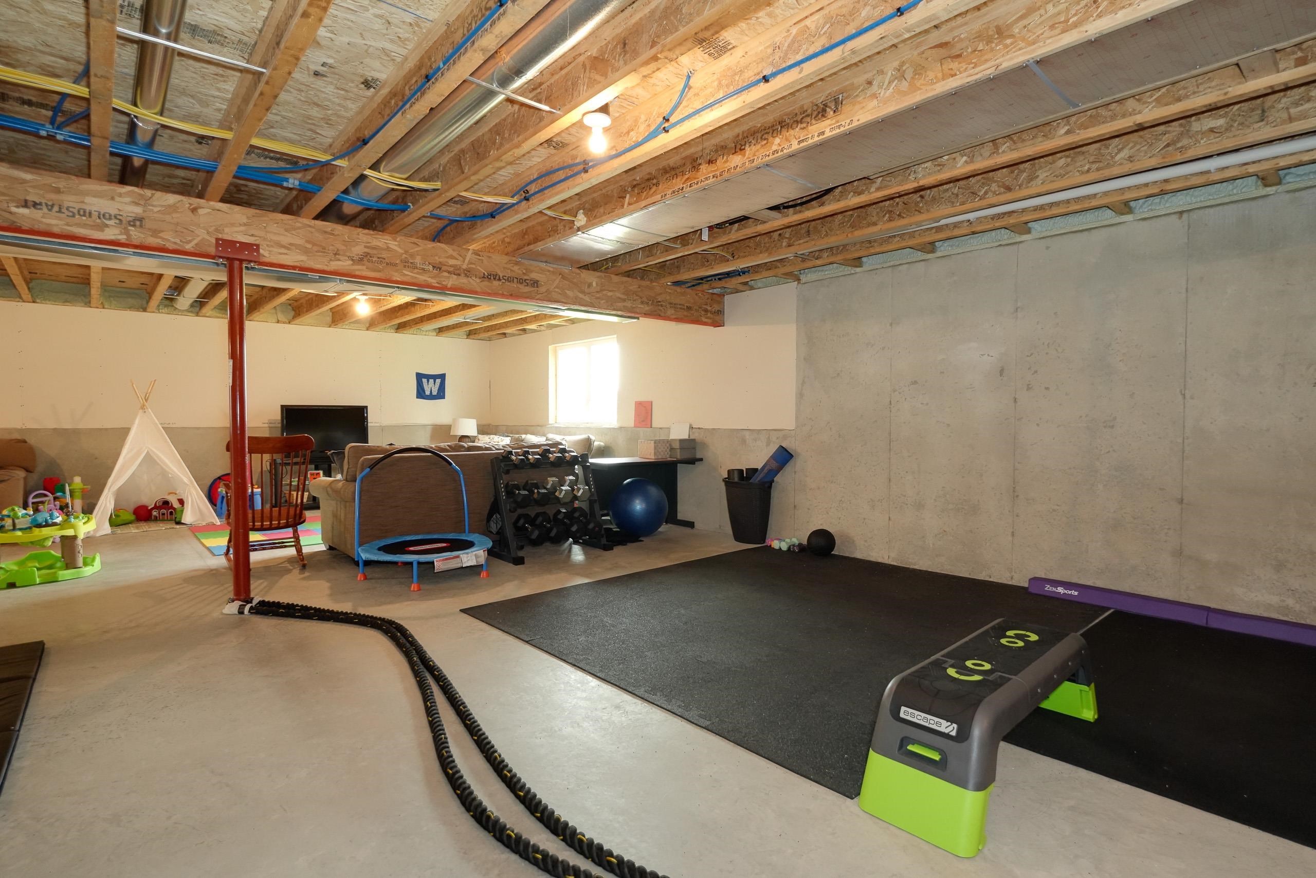 1237 Crane Meadow Way