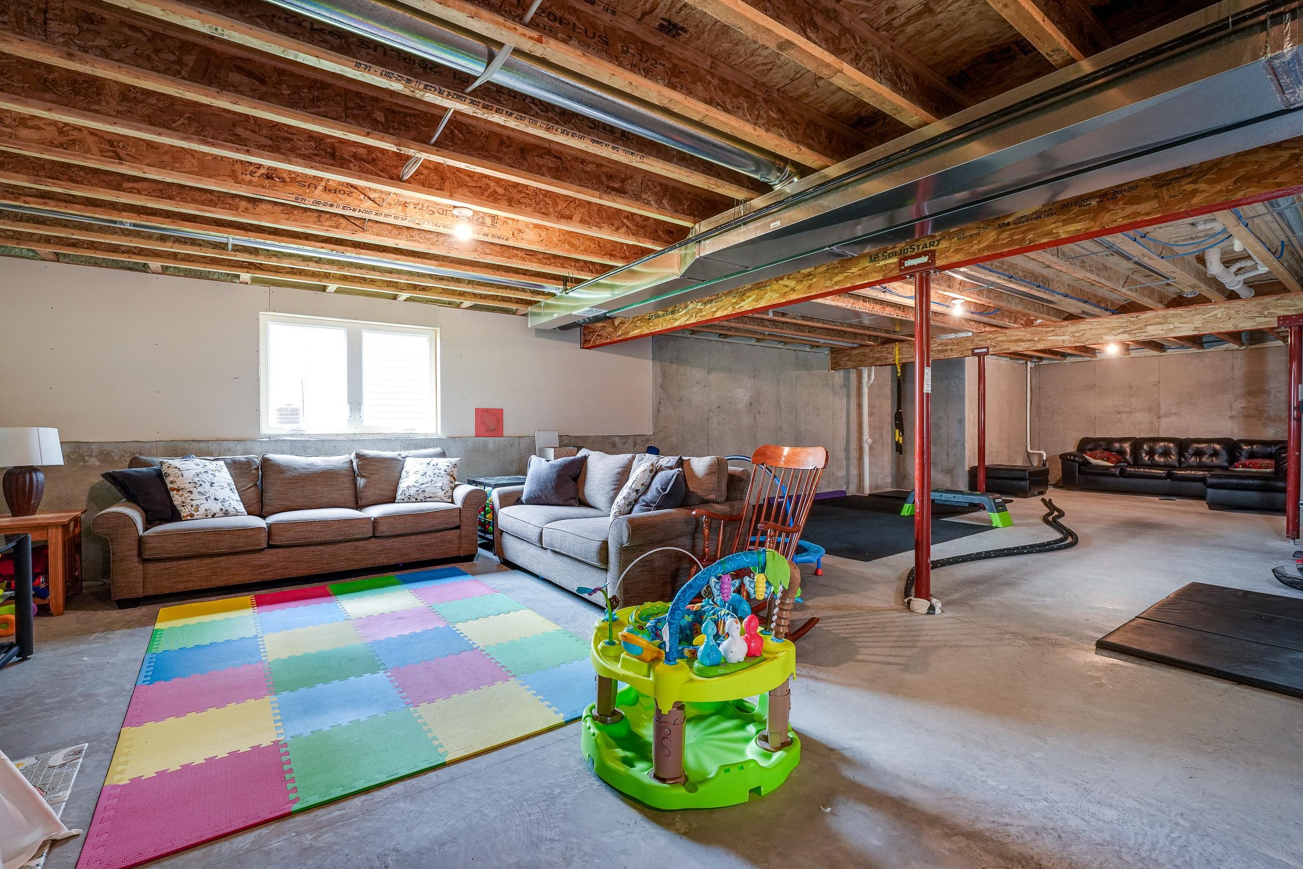 1237 Crane Meadow Way