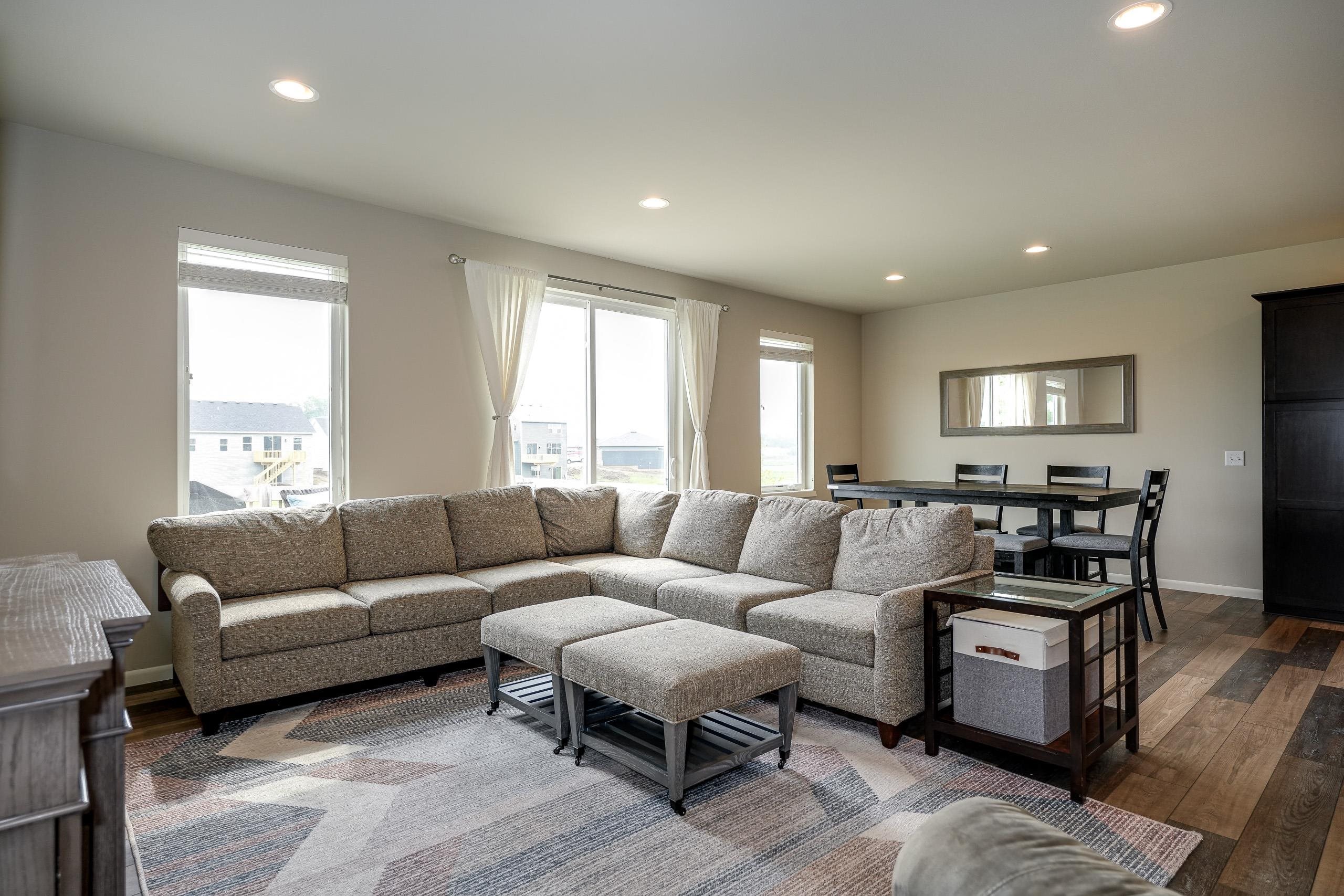 1237 Crane Meadow Way