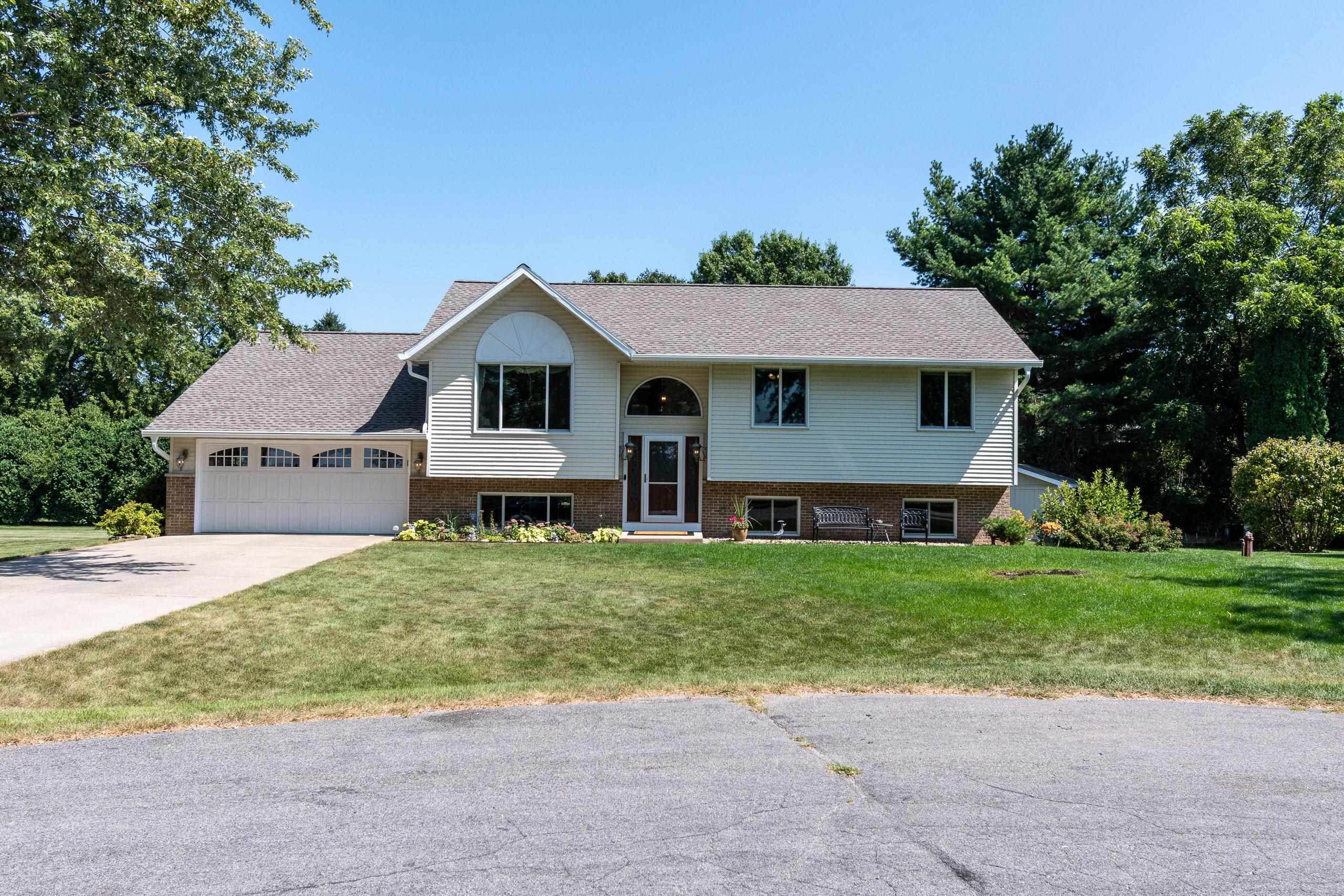 2434 Simpson Court