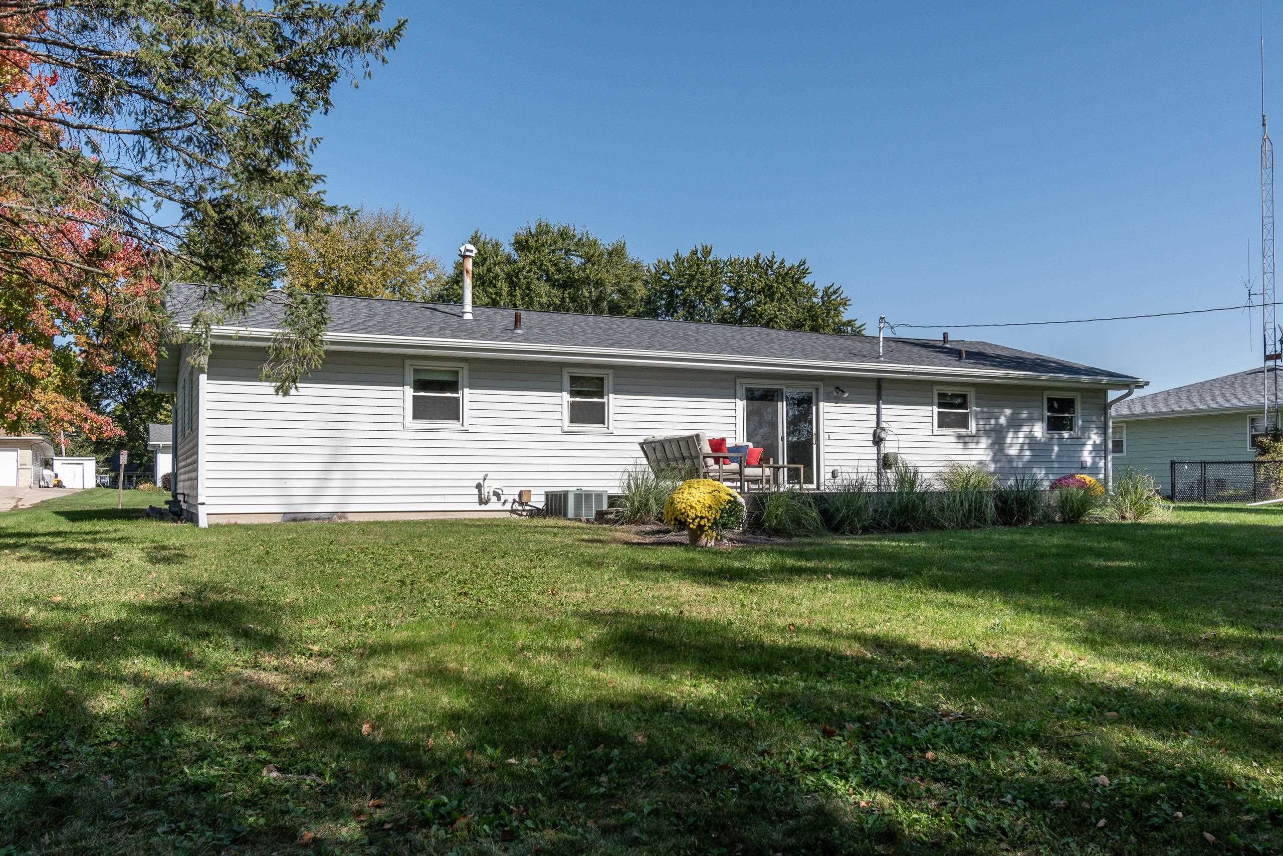 468 E LINCOLN Street