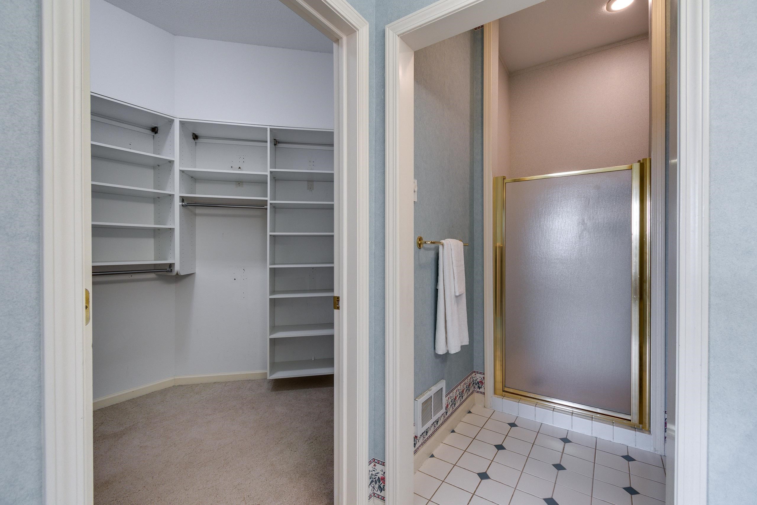 5418 Old Middleton Road 302