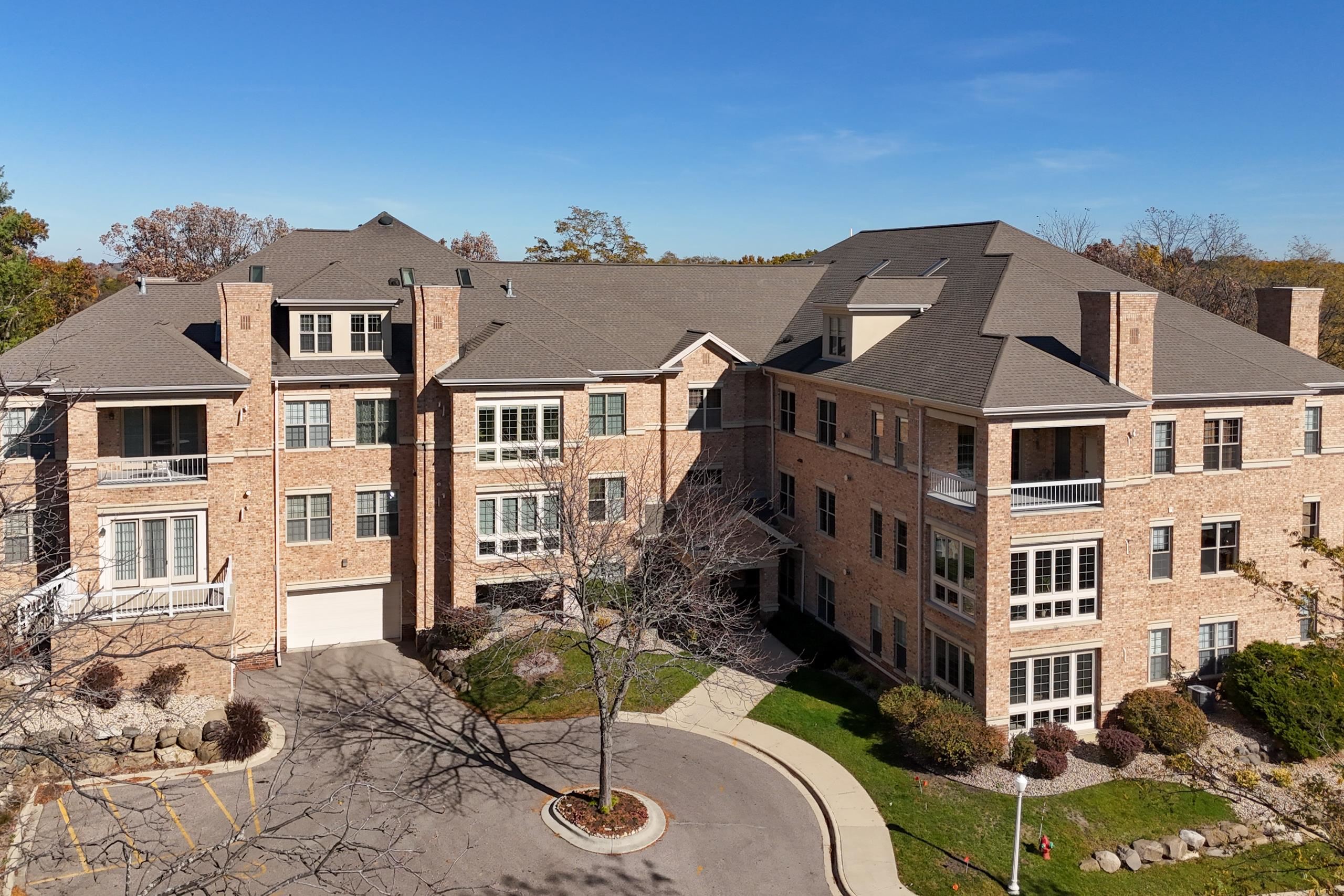5418 Old Middleton Road 302