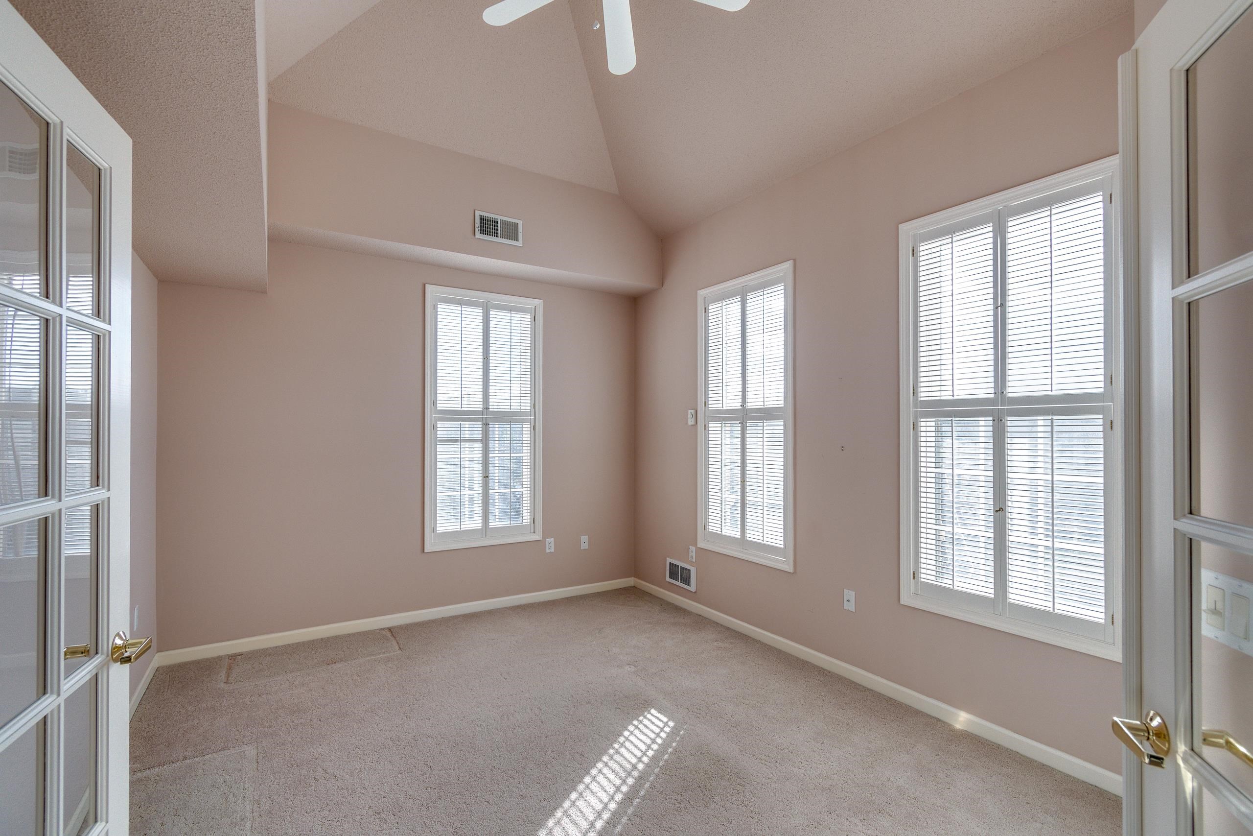 5418 Old Middleton Road 302