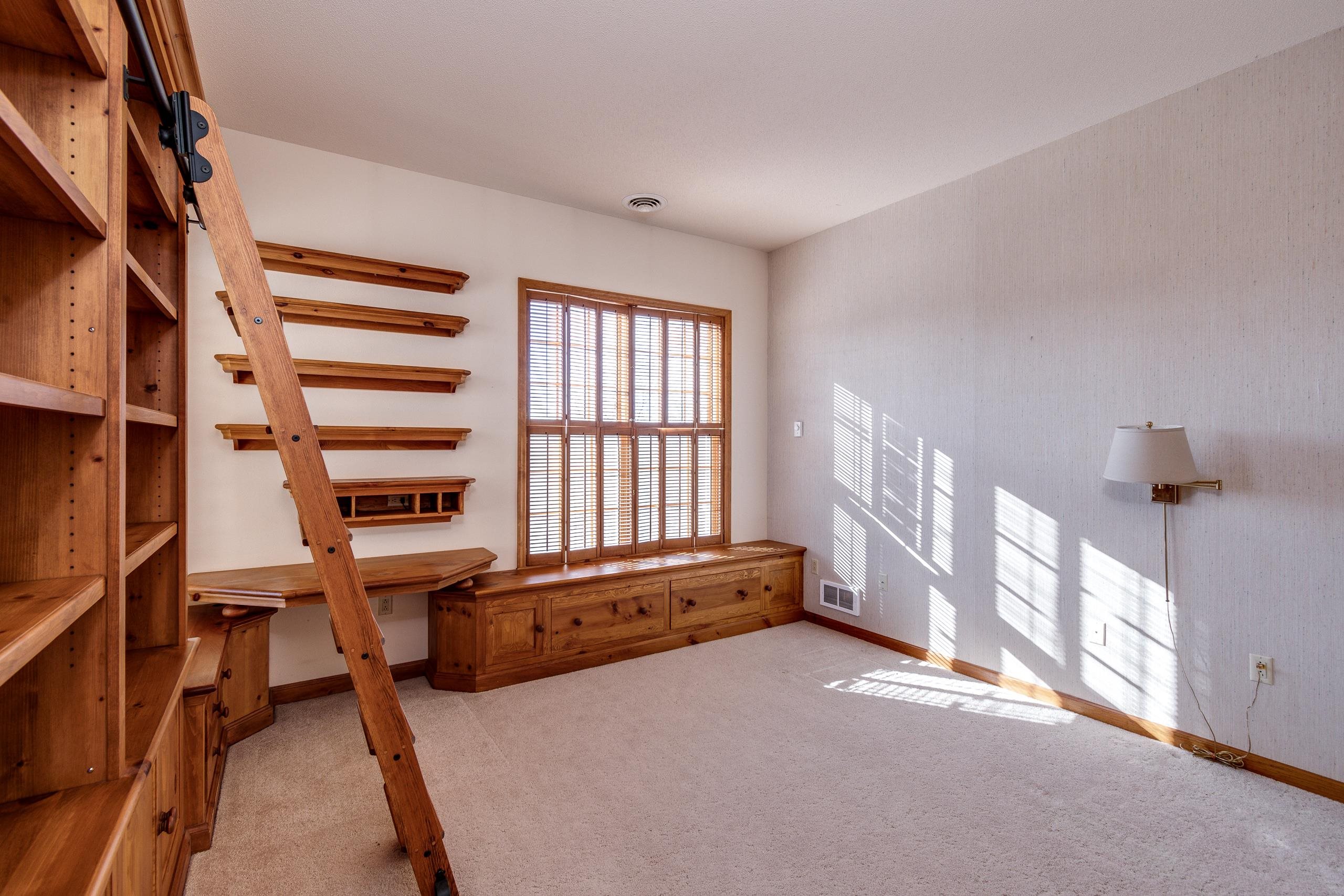 5418 Old Middleton Road 302