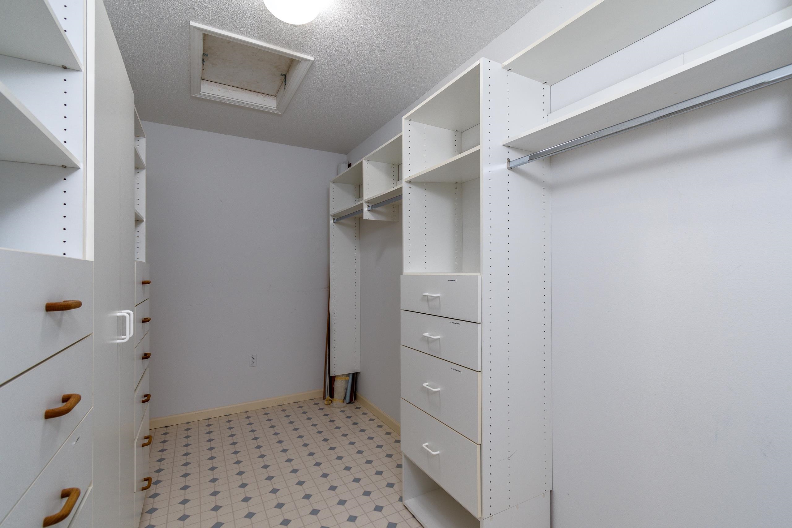 5418 Old Middleton Road 302