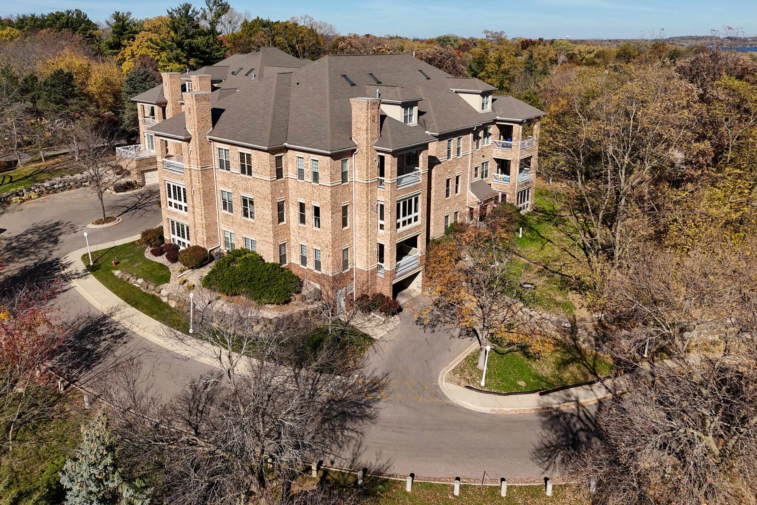 5418 Old Middleton Road 302