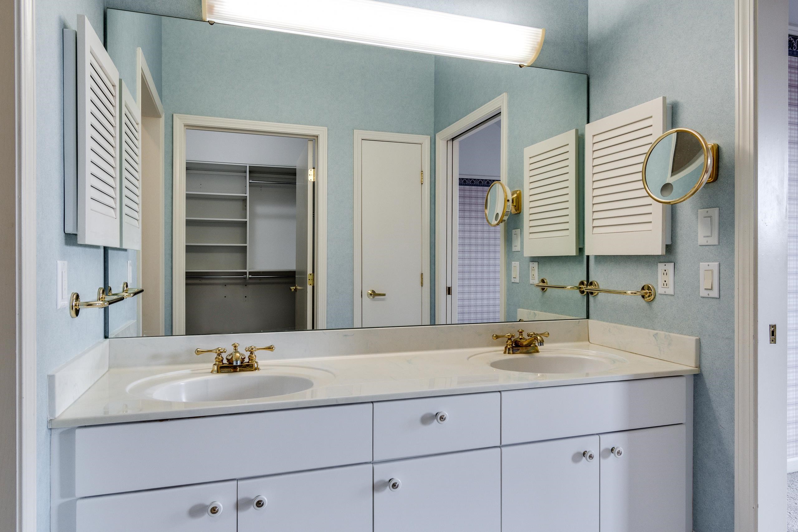 5418 Old Middleton Road 302