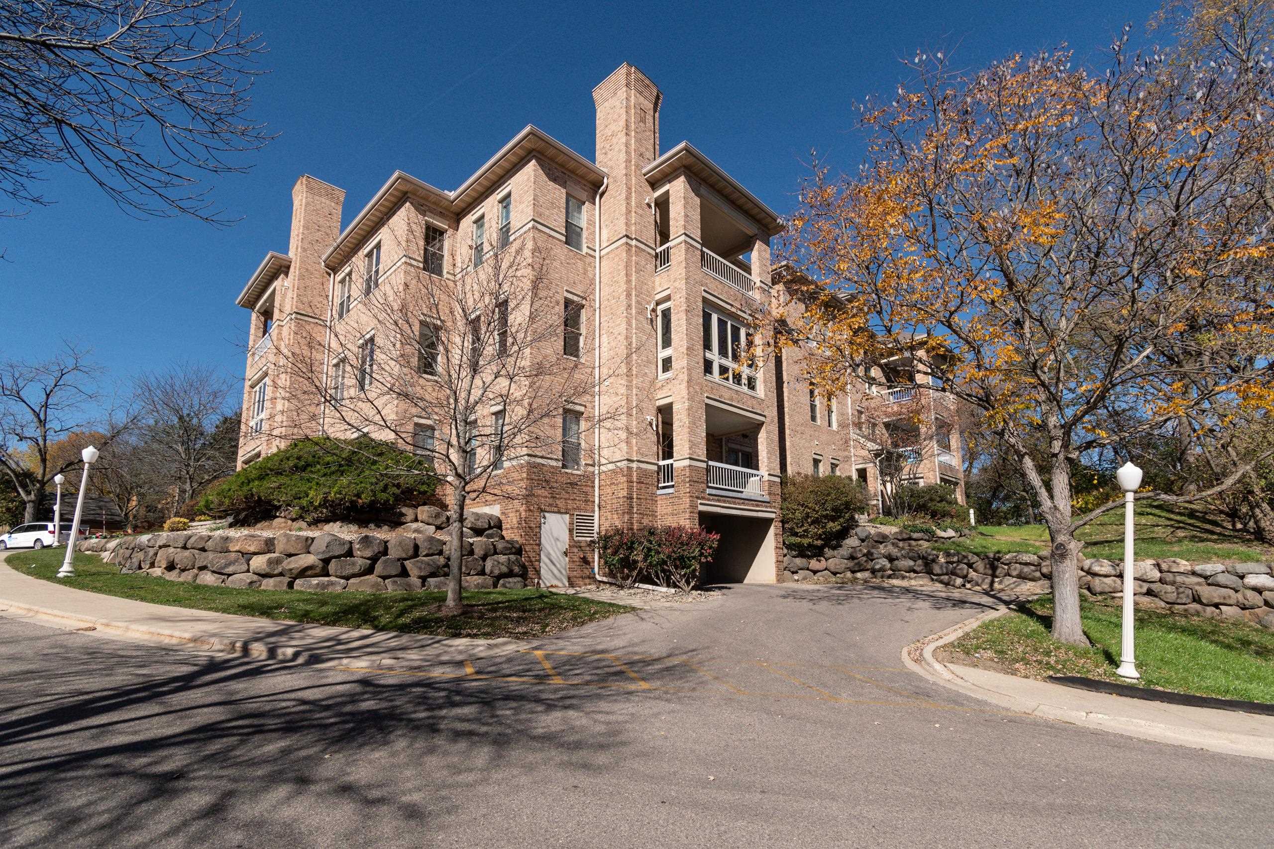 5418 Old Middleton Road 302