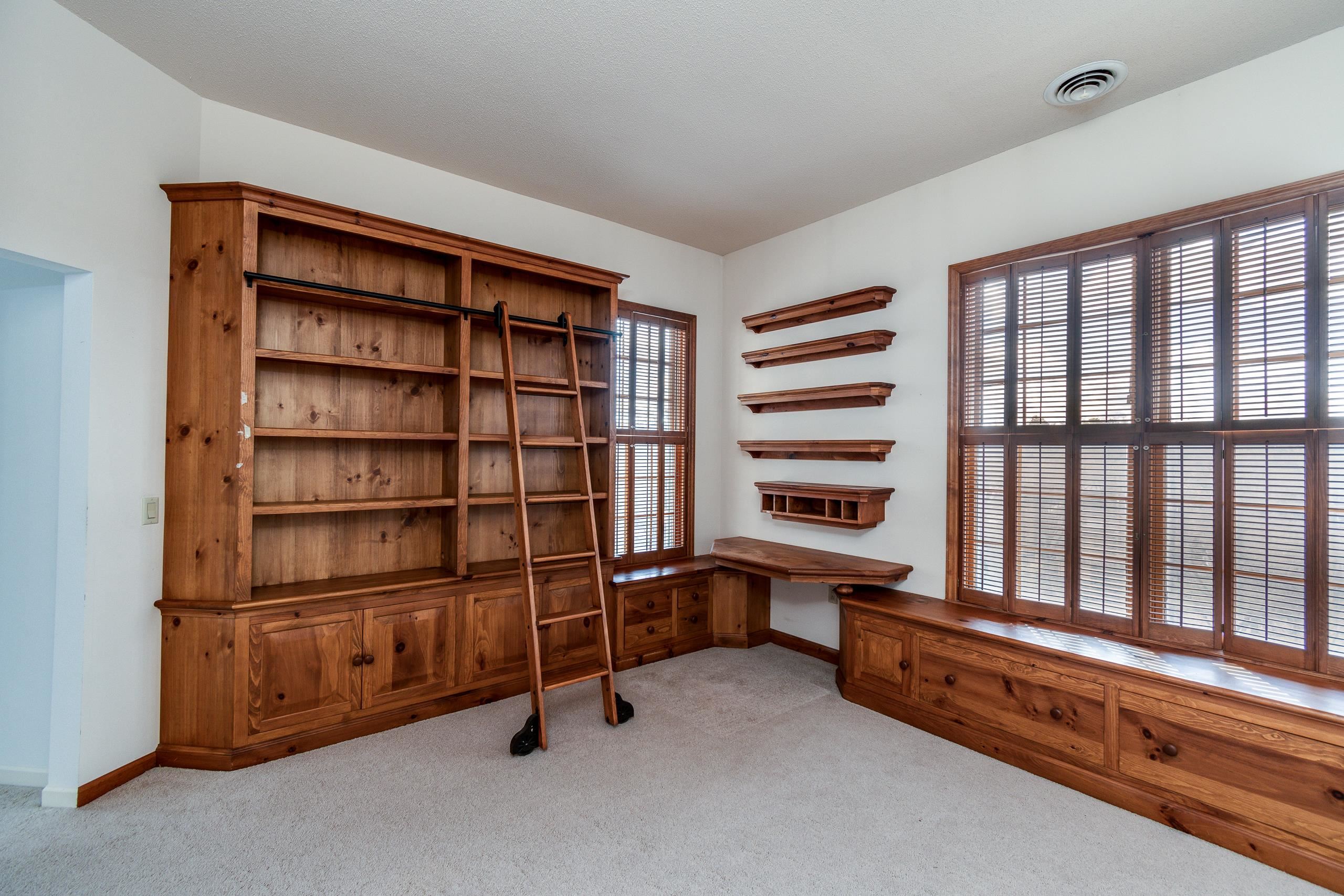 5418 Old Middleton Road 302