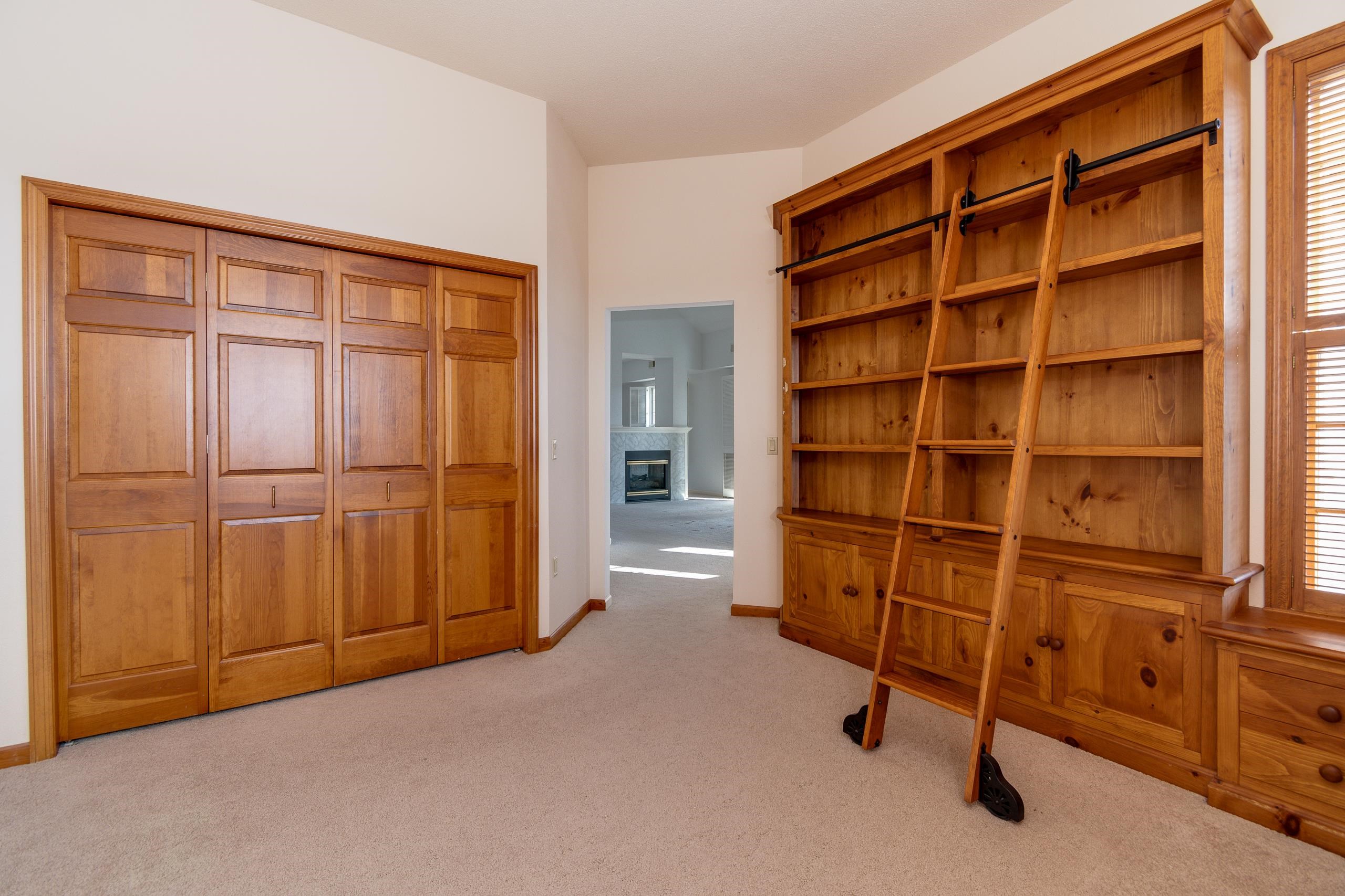 5418 Old Middleton Road 302