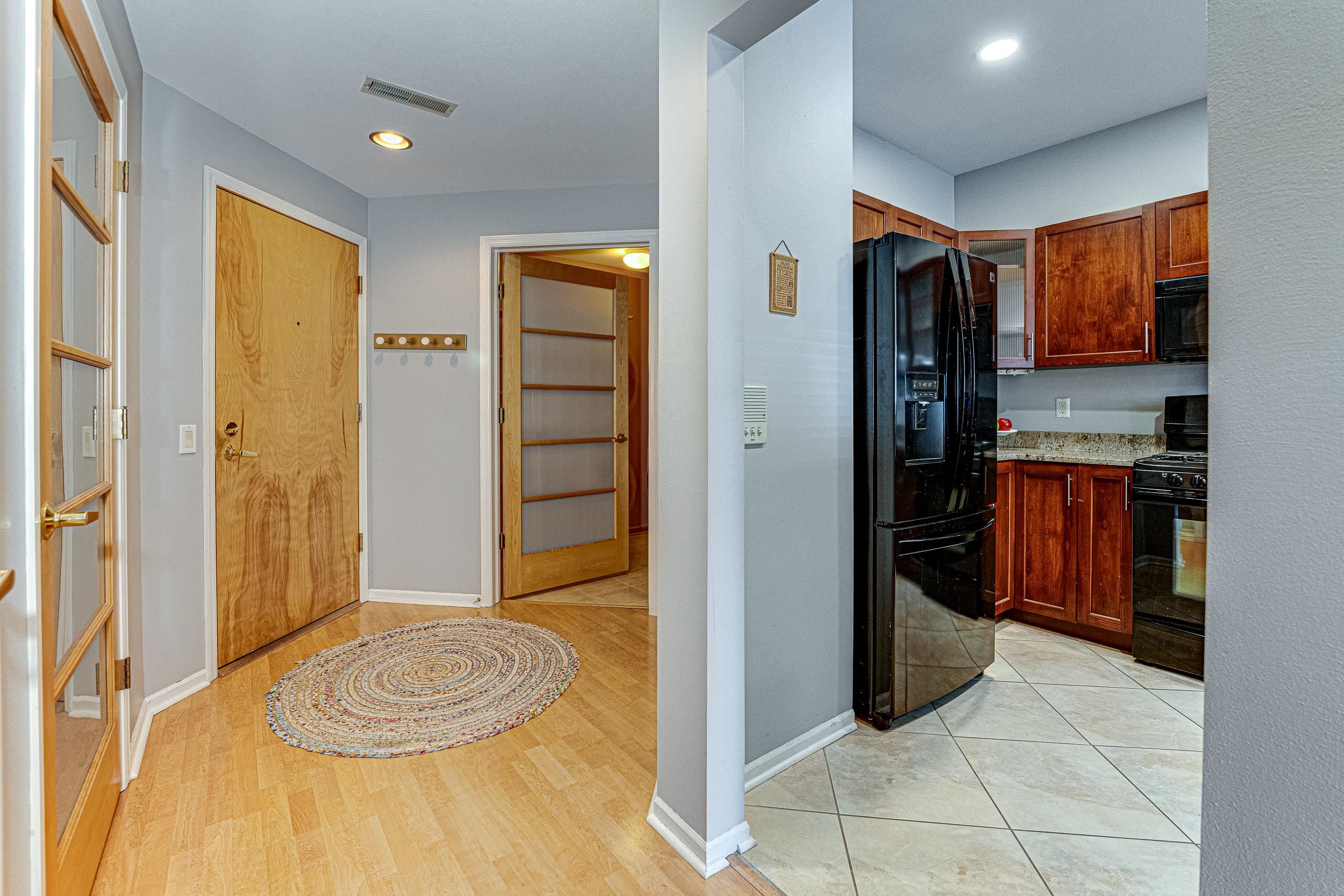 1140 E Dayton Street 104