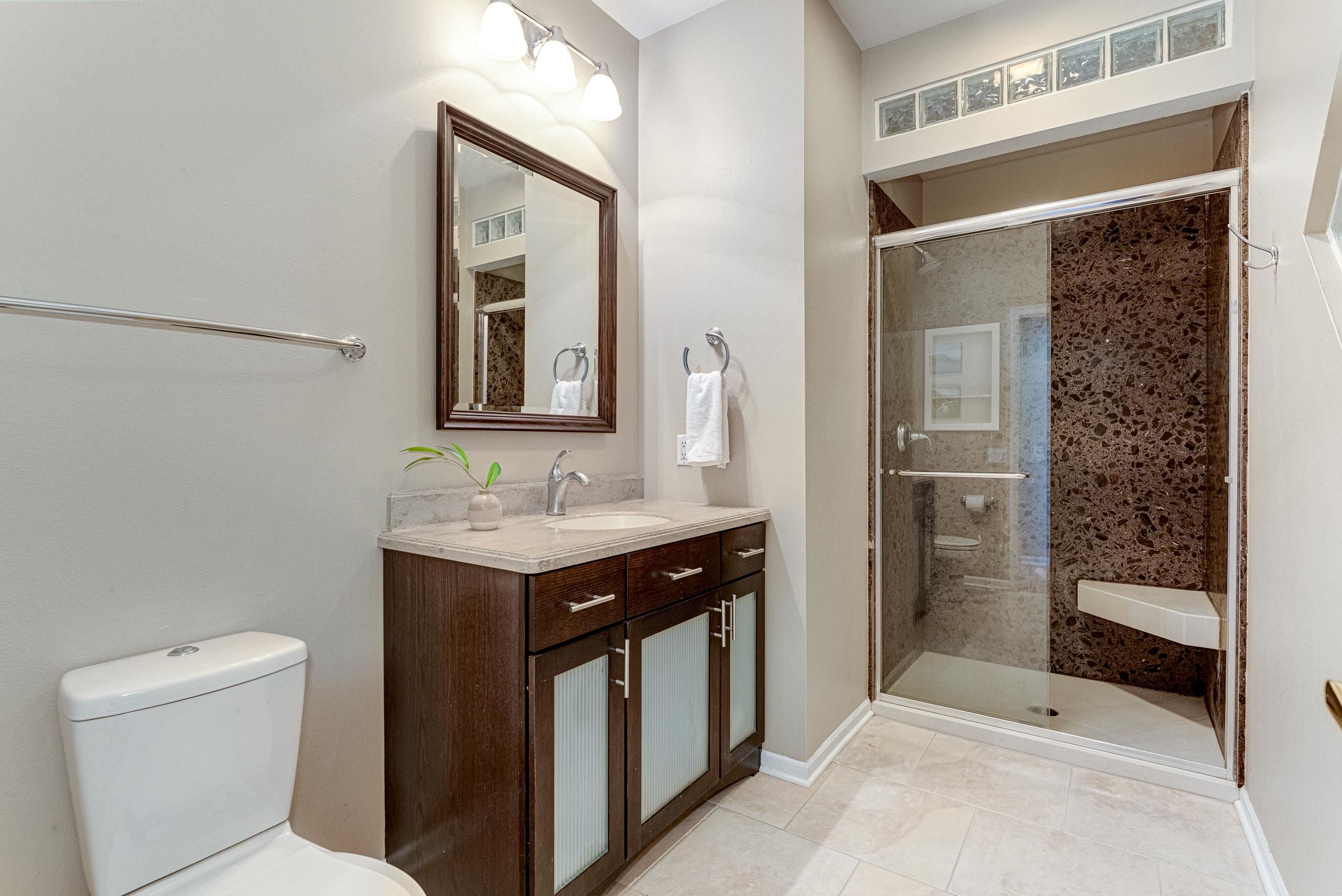 1140 E Dayton Street 104