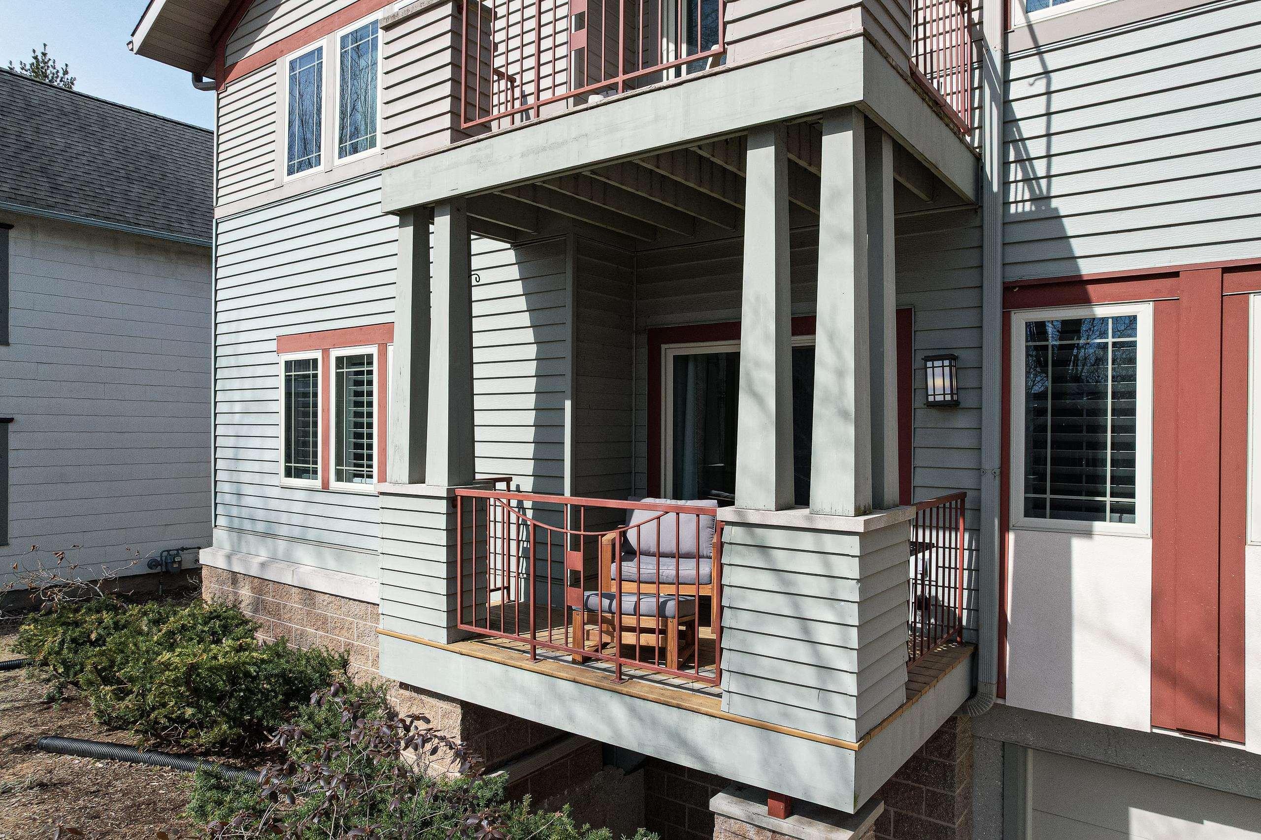 1140 E Dayton Street 104