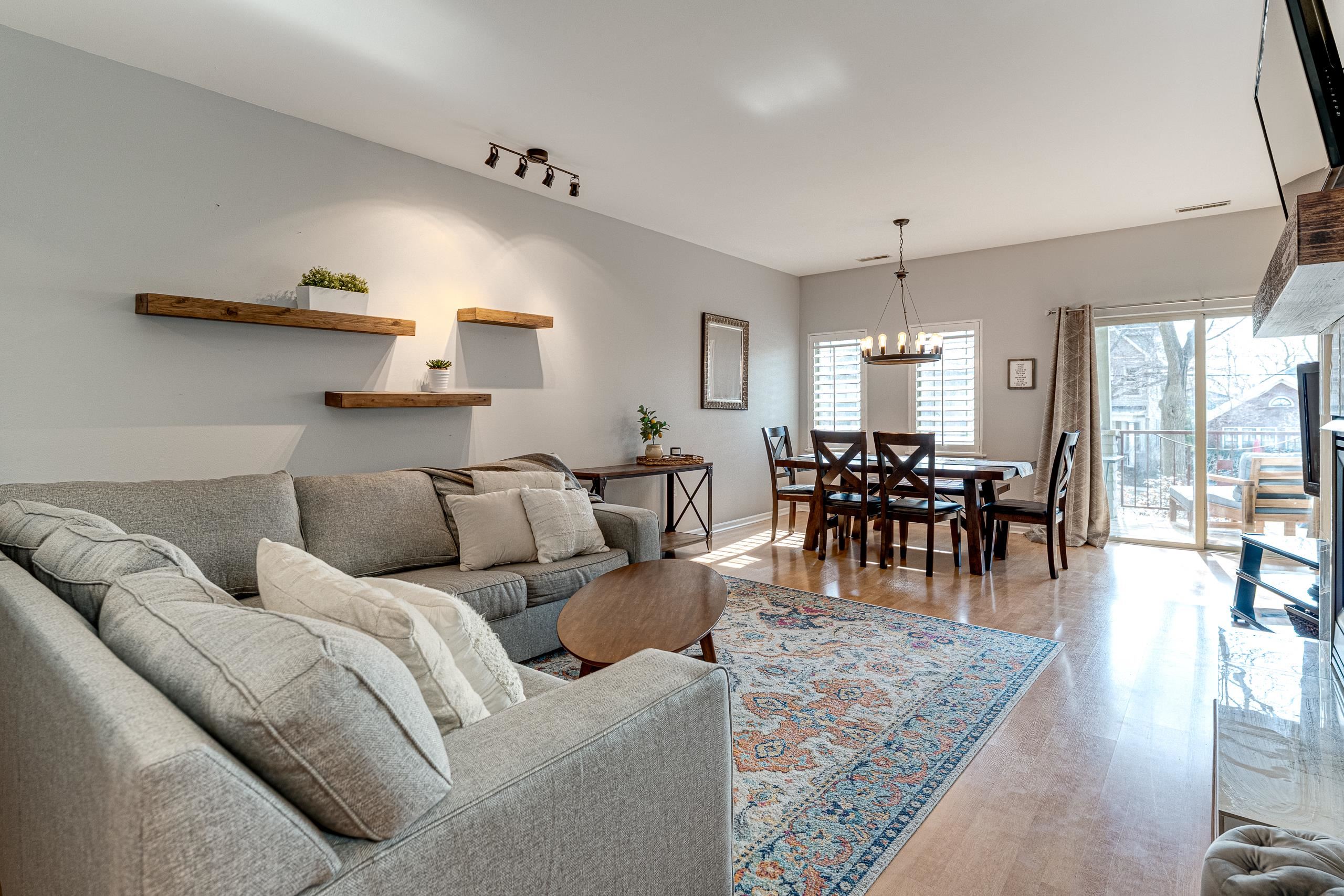 1140 E Dayton Street 104