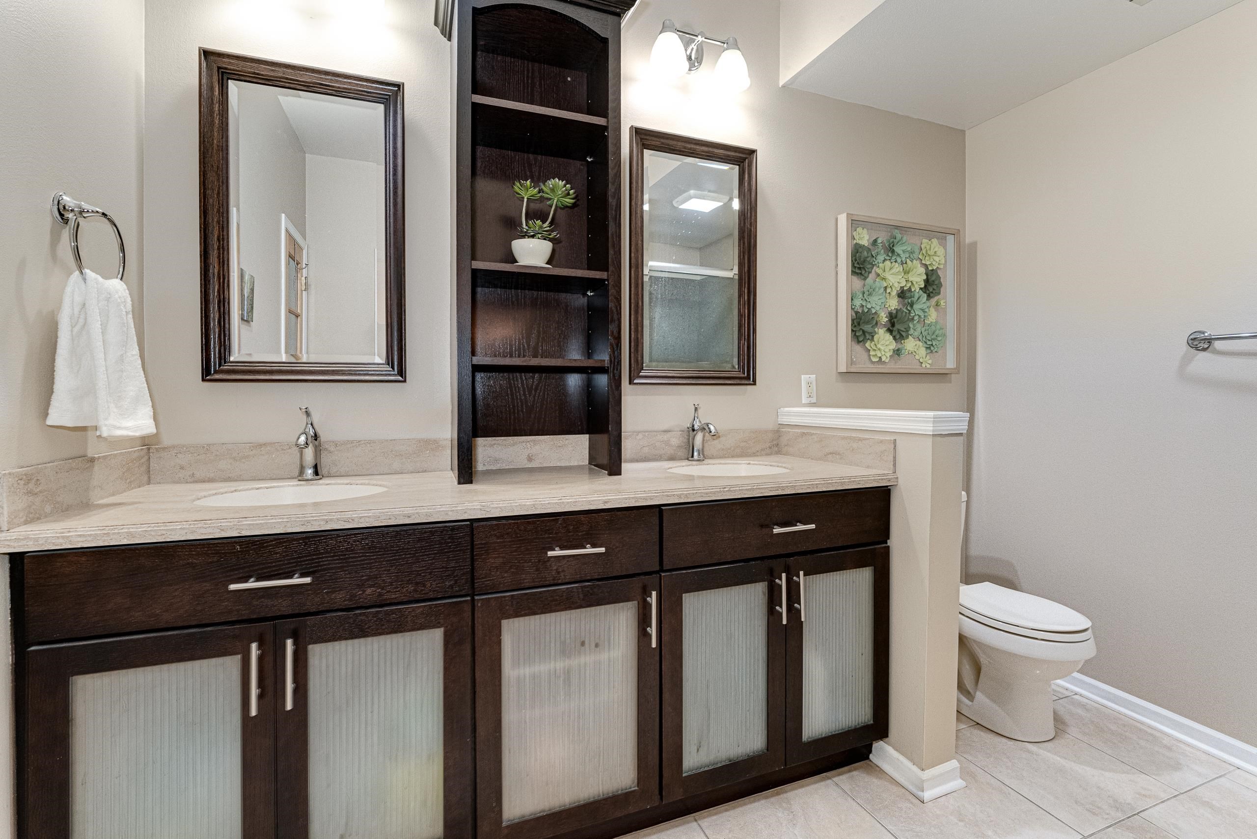 1140 E Dayton Street 104