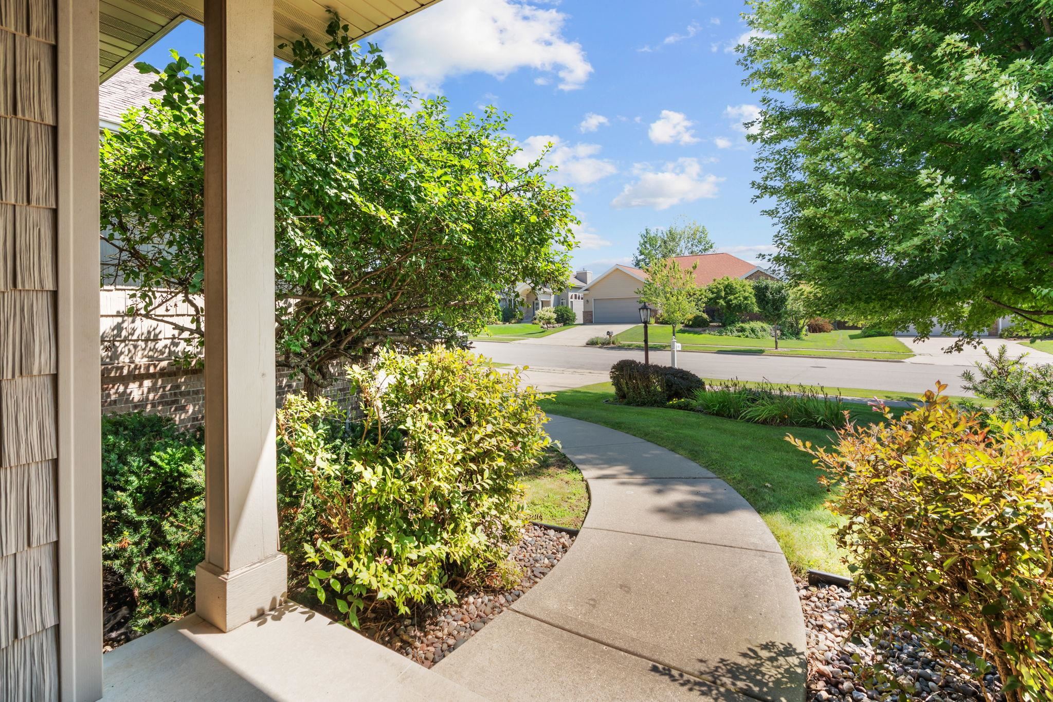 367 N Bergamont Boulevard