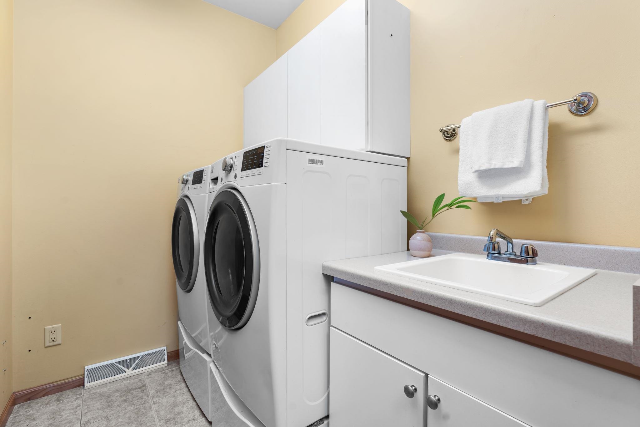 367 N Bergamont Boulevard