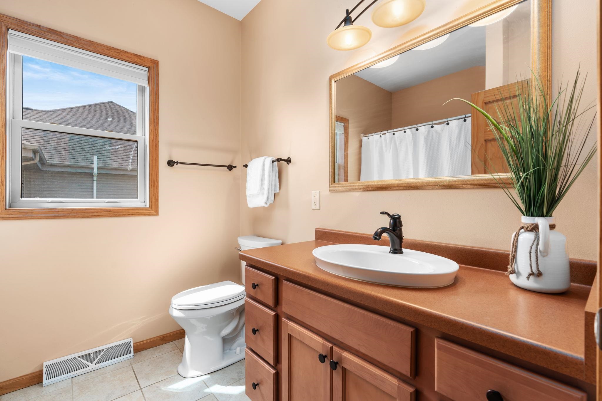 367 N Bergamont Boulevard