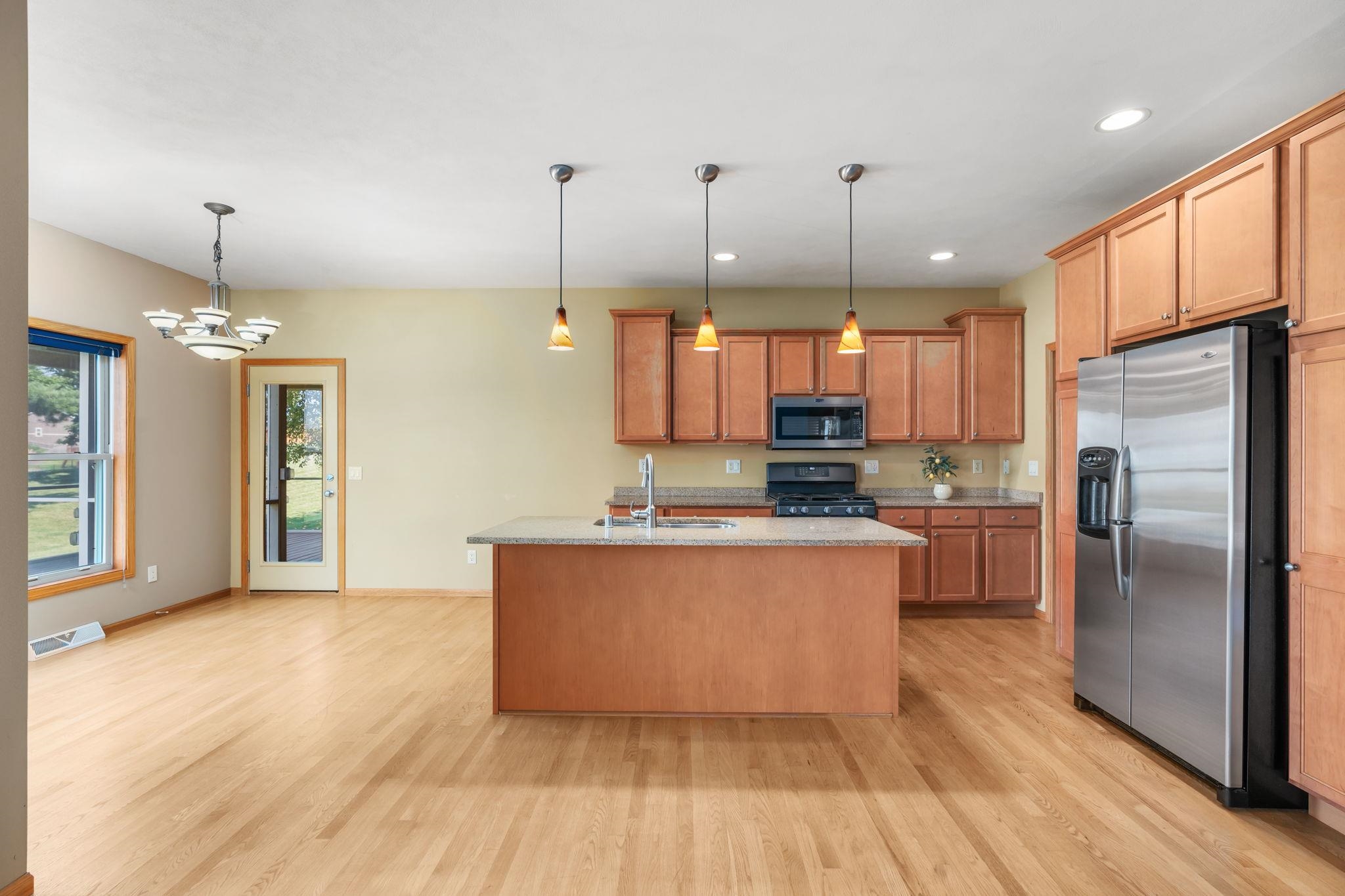 367 N Bergamont Boulevard