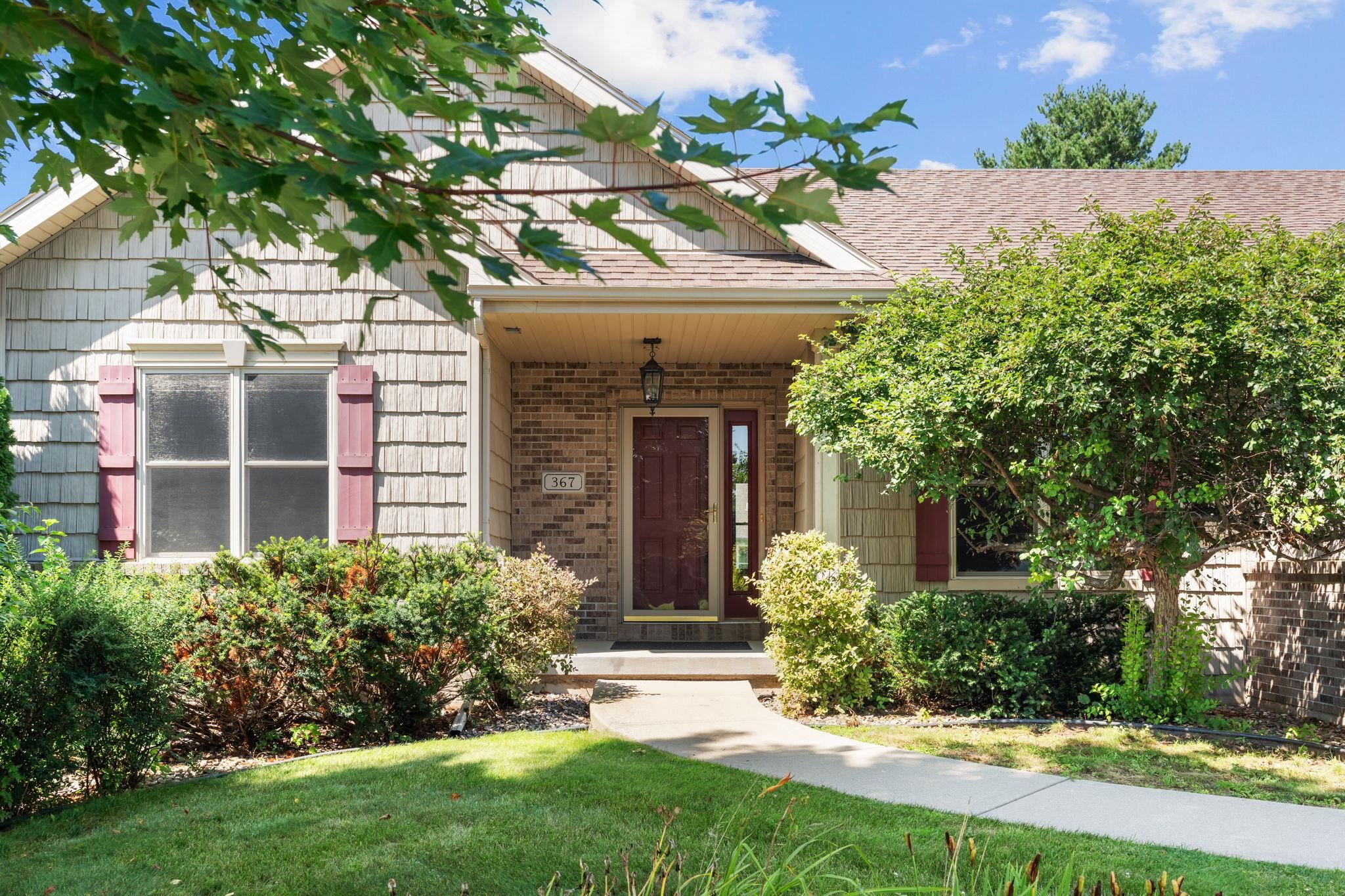 367 N Bergamont Boulevard