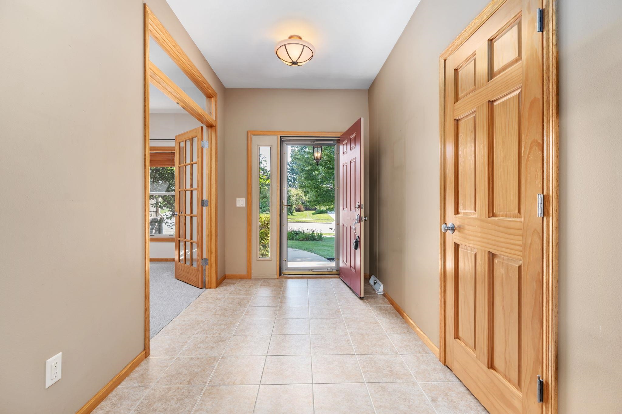 367 N Bergamont Boulevard