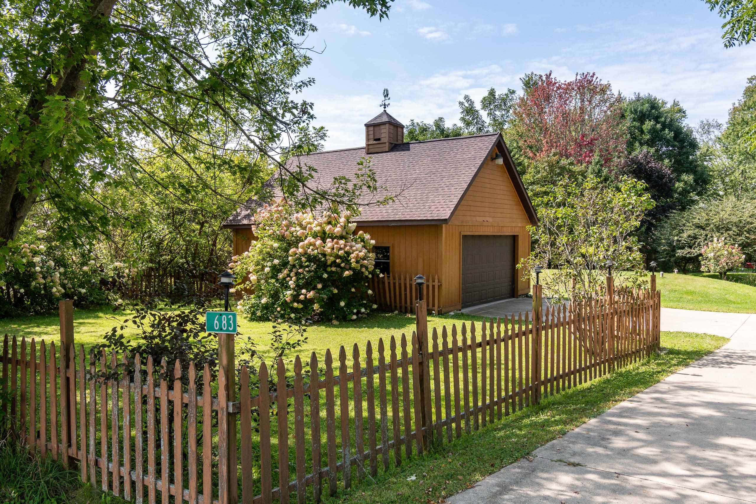 683 County Road N