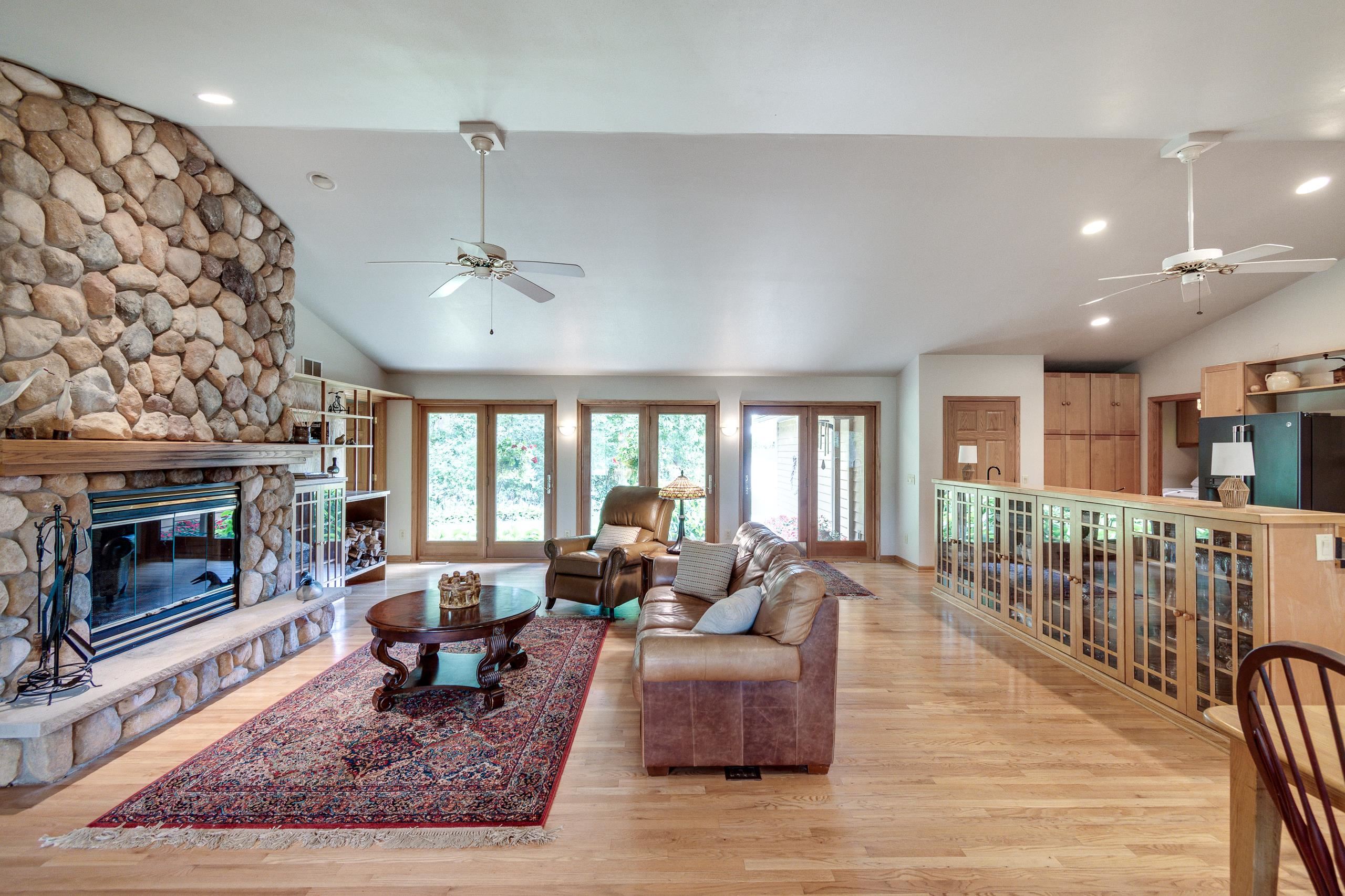 683 County Road N