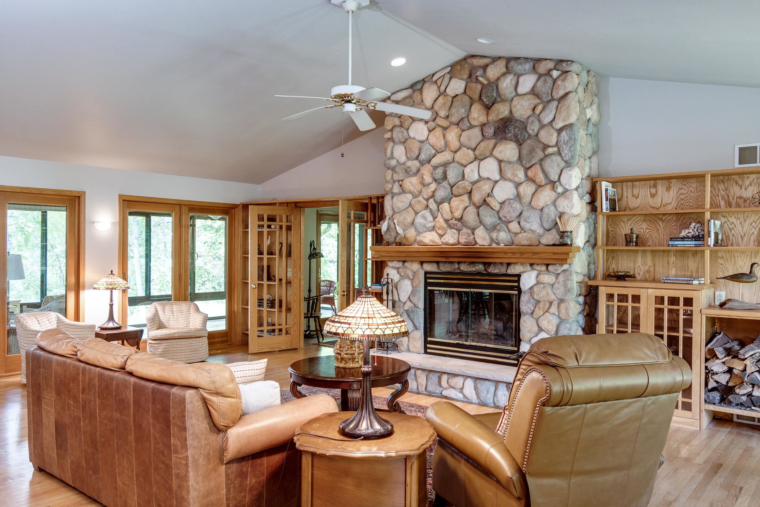 683 County Road N