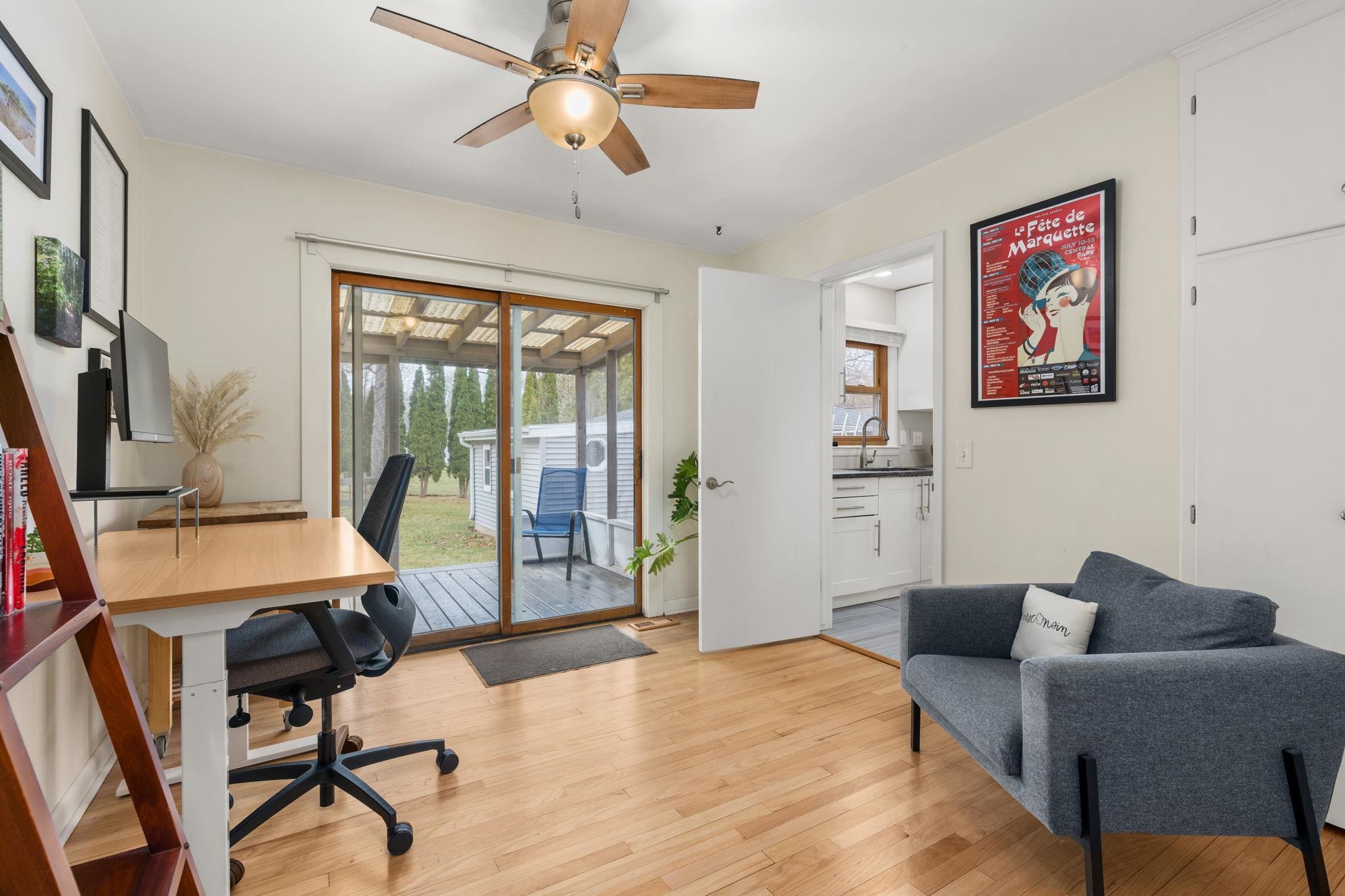 470 Woodside Terrace