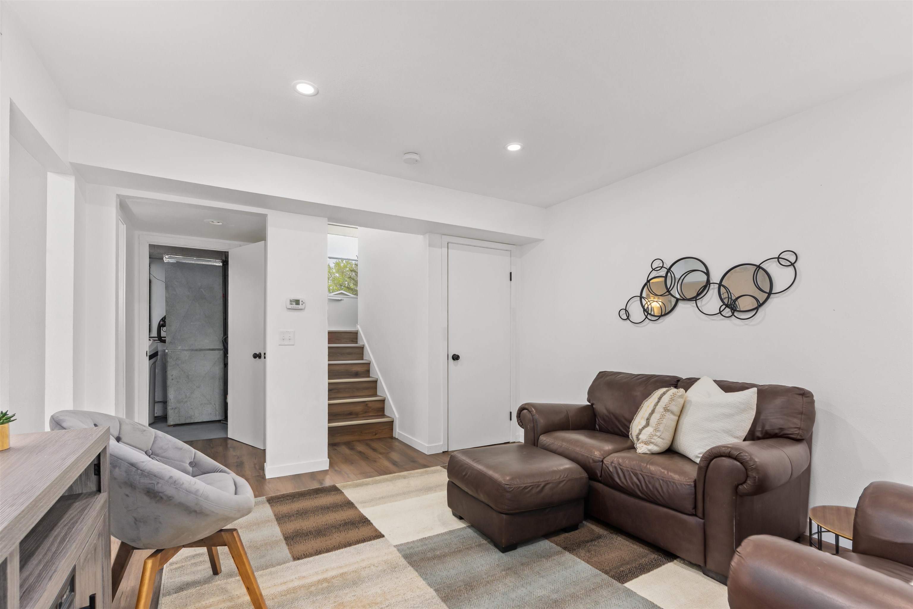 163 Walnut Street 3