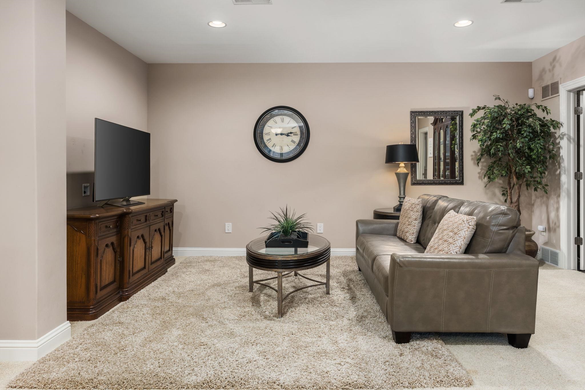 5639 Old Oak Drive