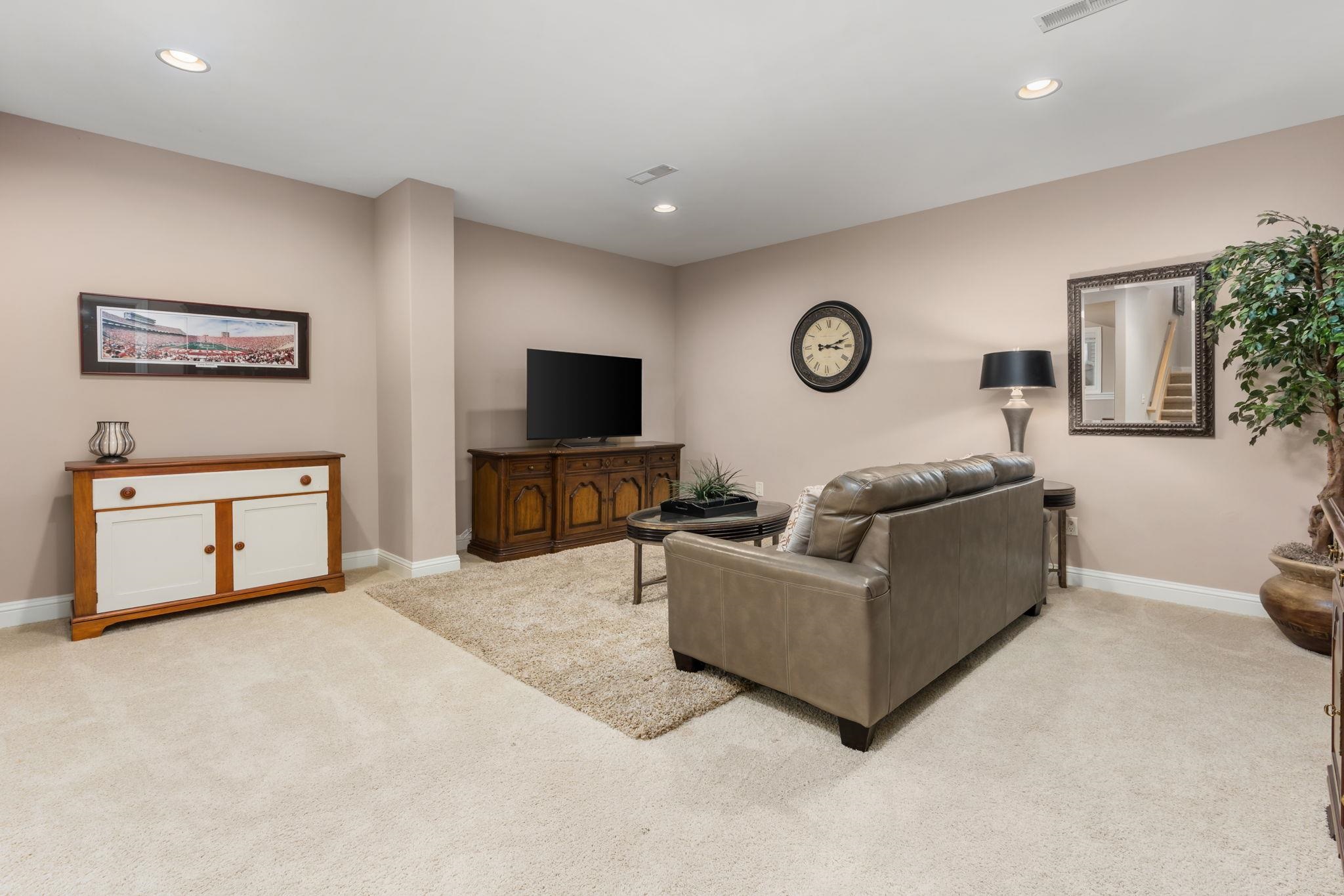 5639 Old Oak Drive